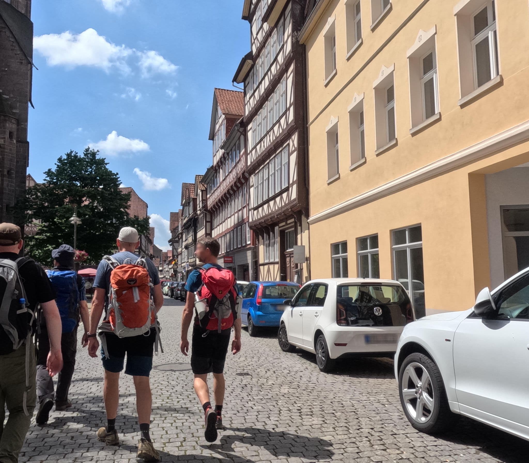 Street view near Alte Rathausschänke, Hannoversch Münden — © chuck (CC BY-SA · Mapillary)