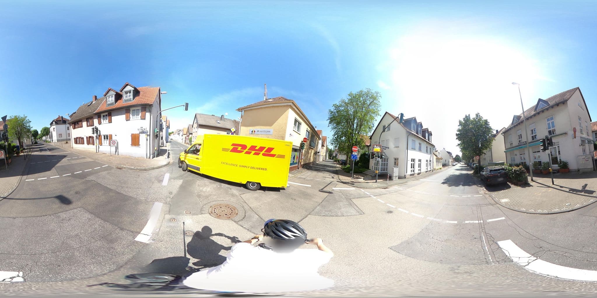 Street view near Comfort Business Apartment Frankfurt, Bad Homburg vor der Höhe — © Planungsgesellschaft_RV-K (CC BY-SA · Mapillary)