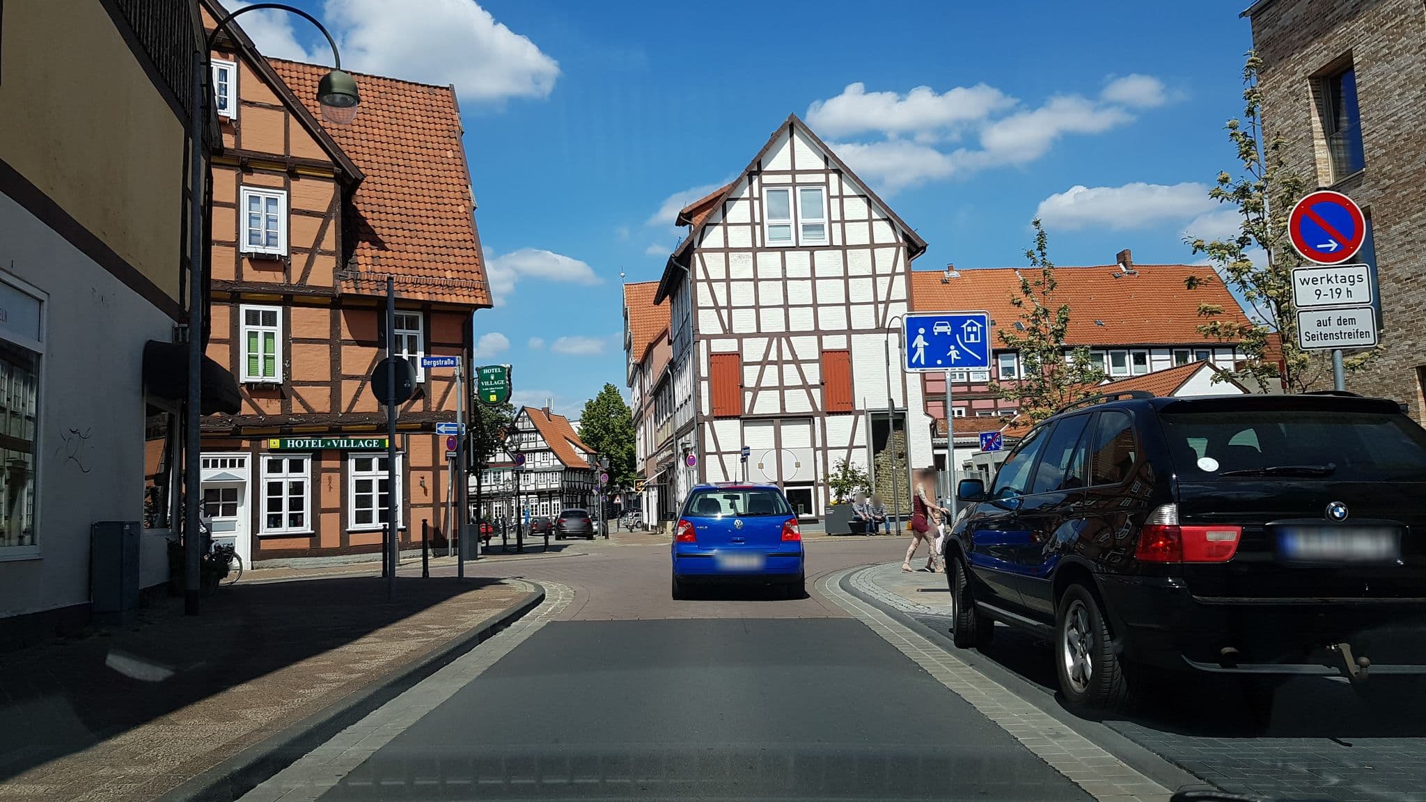 Street view near Hotel zur Altstadt, Celle — © hotteliene (CC BY-SA · Mapillary)