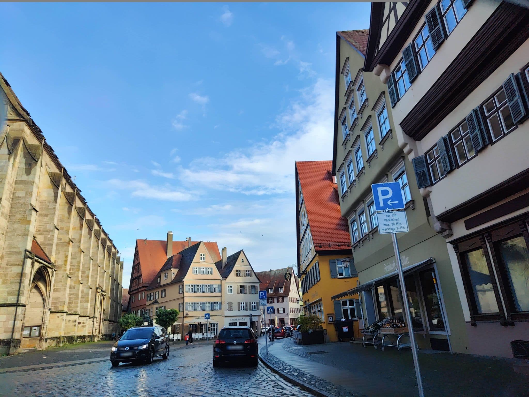 Street view near Hezelhof, Dinkelsbühl — © teddy73 (CC BY-SA · Mapillary)