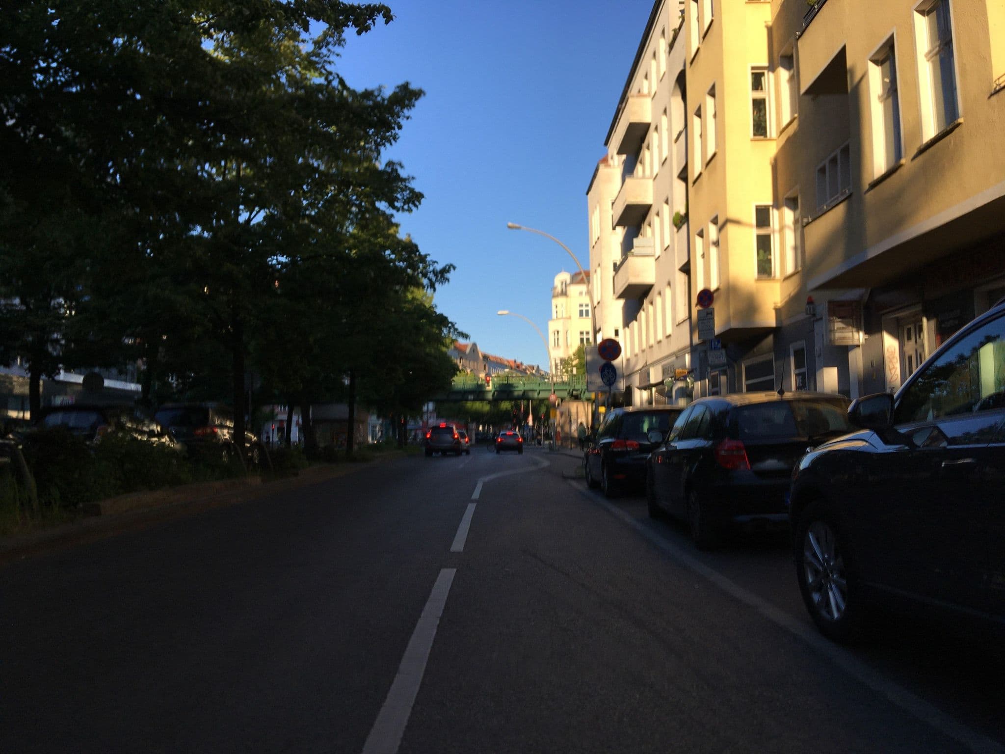 Street view near Yasmin Stay, Gesundbrunnen — © carlheinz (CC BY-SA · Mapillary)