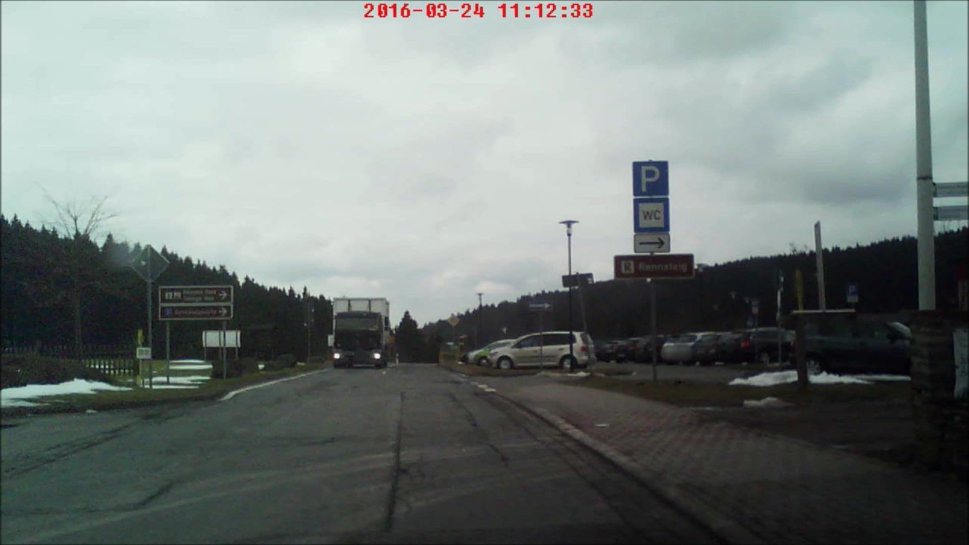 Street view near Pension "Zwei Türmchen", Masserberg — © sennewald63 (CC BY-SA · Mapillary)