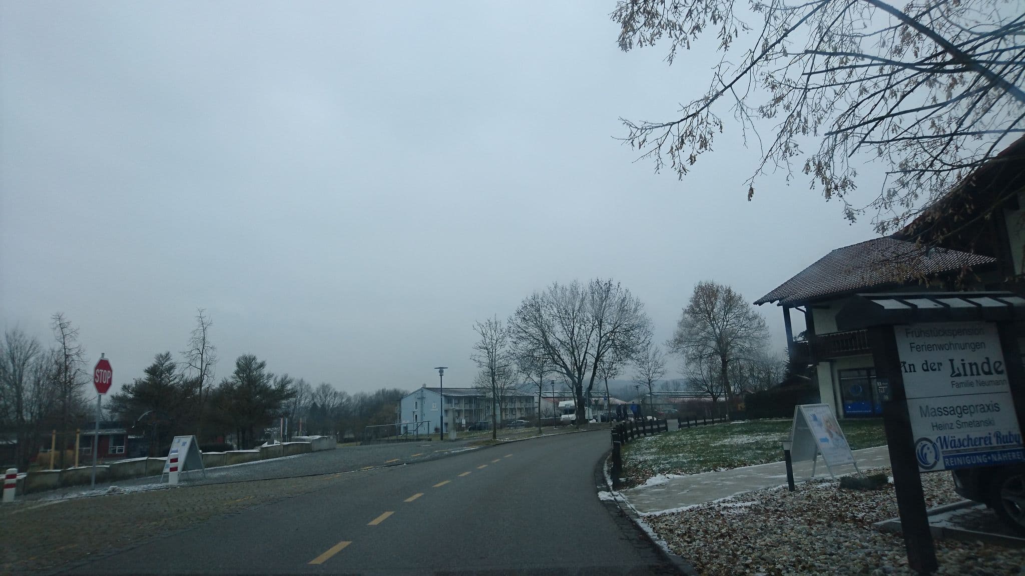 Street view near Pension an der Linde, Bad Birnbach — © msdess (CC BY-SA · Mapillary)