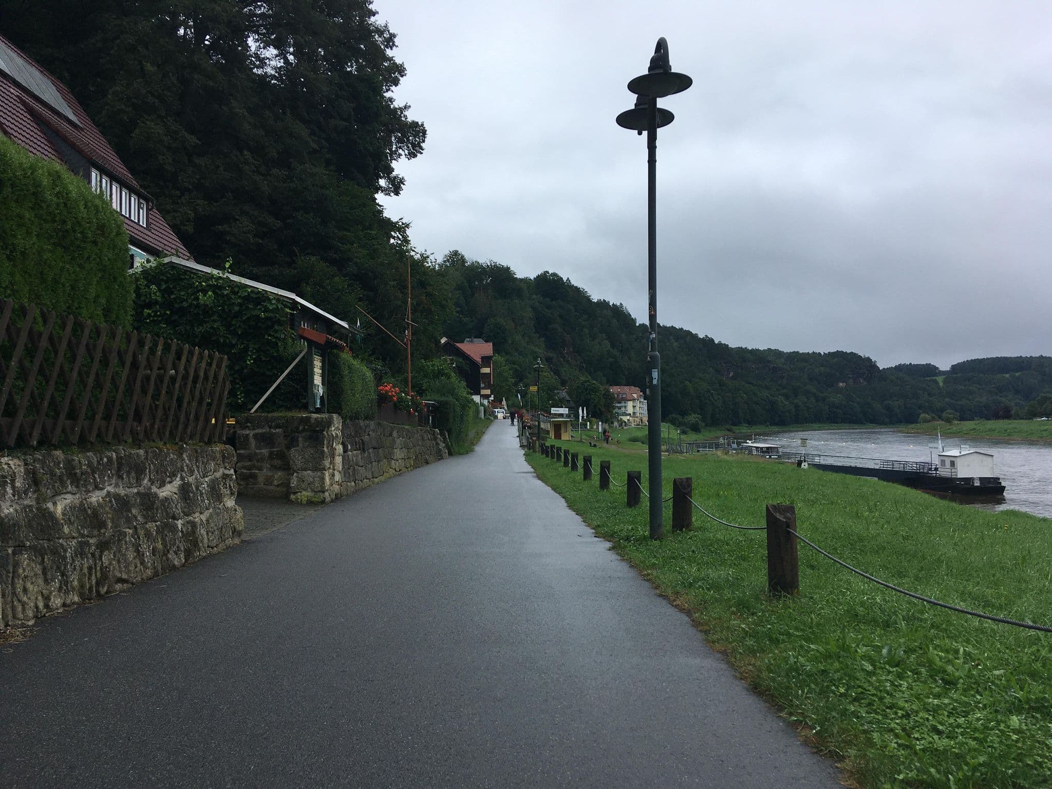 Street view near Heidi, Stadt Wehlen — © eserte (CC BY-SA · Mapillary)