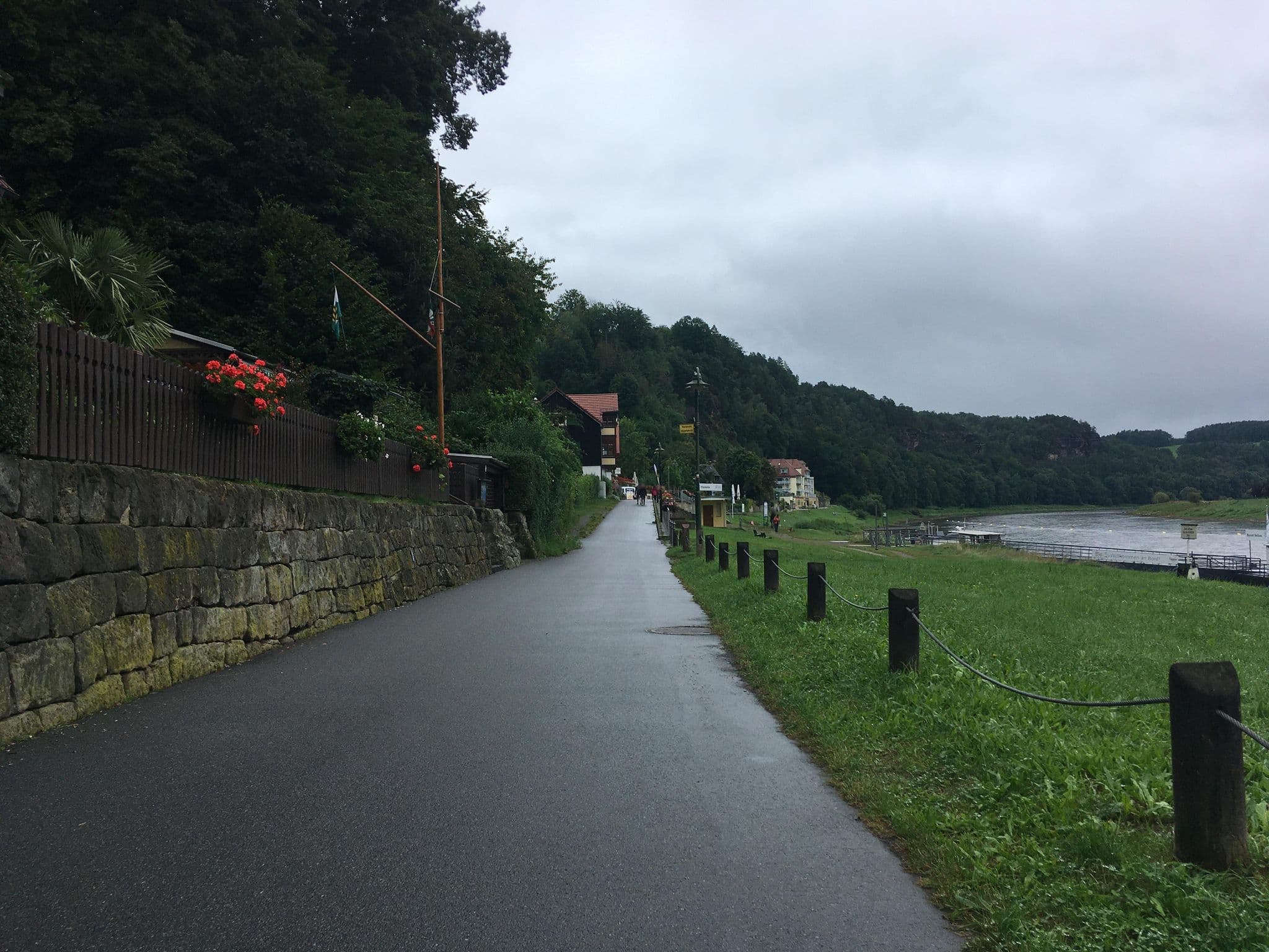 Street view near Sonnenheim, Stadt Wehlen — © eserte (CC BY-SA · Mapillary)
