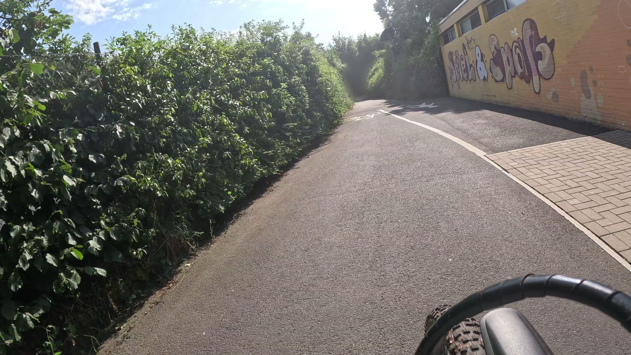 Street view near Lahnaue, Marburg an der Lahn — © kutz (CC BY-SA · Mapillary)