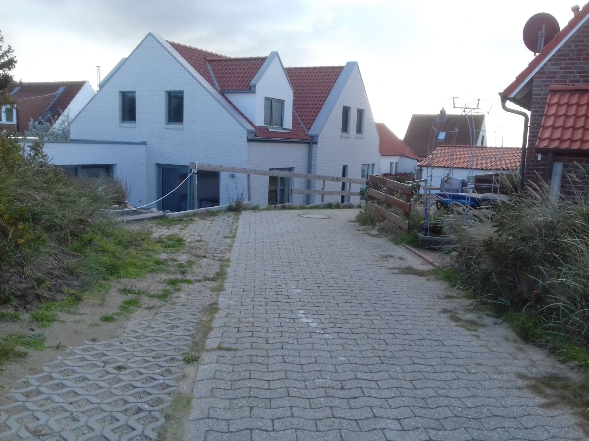 Street view near Reethuus, Juist — © laika (CC BY-SA · Mapillary)