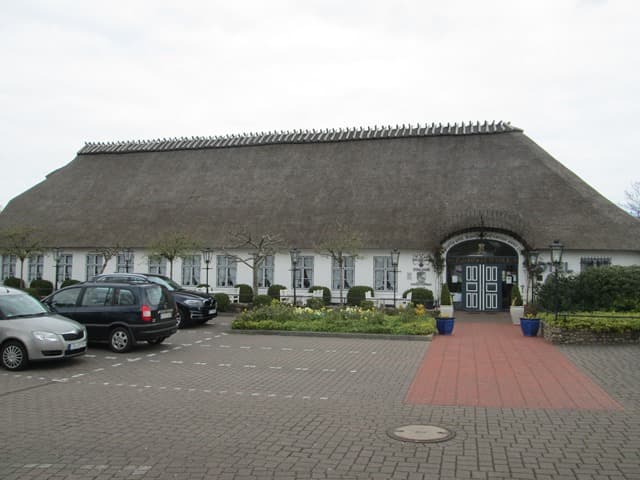 Historischer Krug (via Wikimedia Commons, CC BY-SA 4.0)