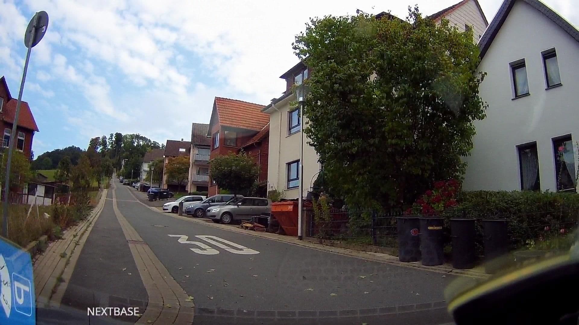 Street view near Haus Göhmann, Bad Pyrmont — © derlipper (CC BY-SA · Mapillary)