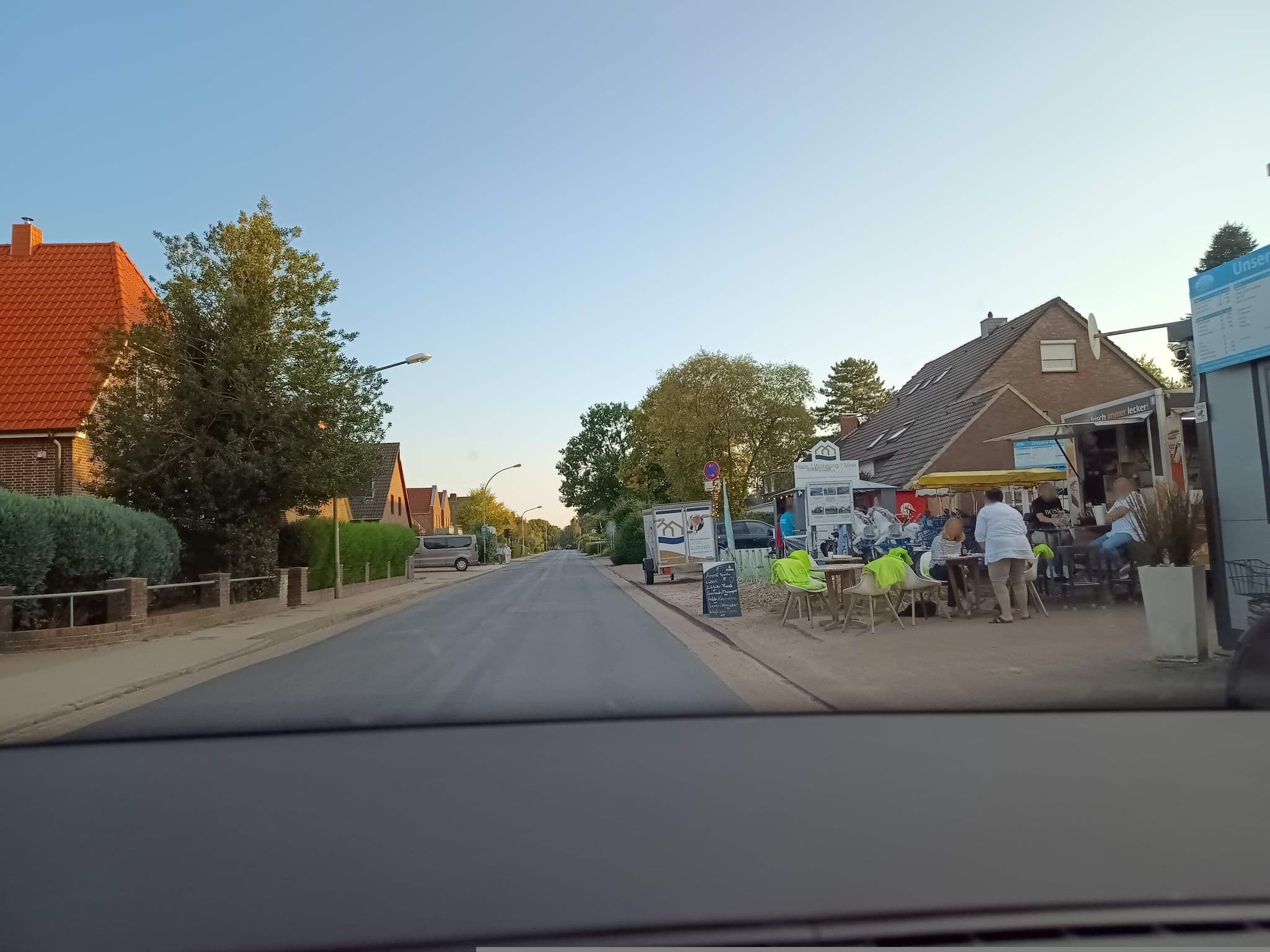 Street view near Haus Elona, Varel — © zuse (CC BY-SA · Mapillary)