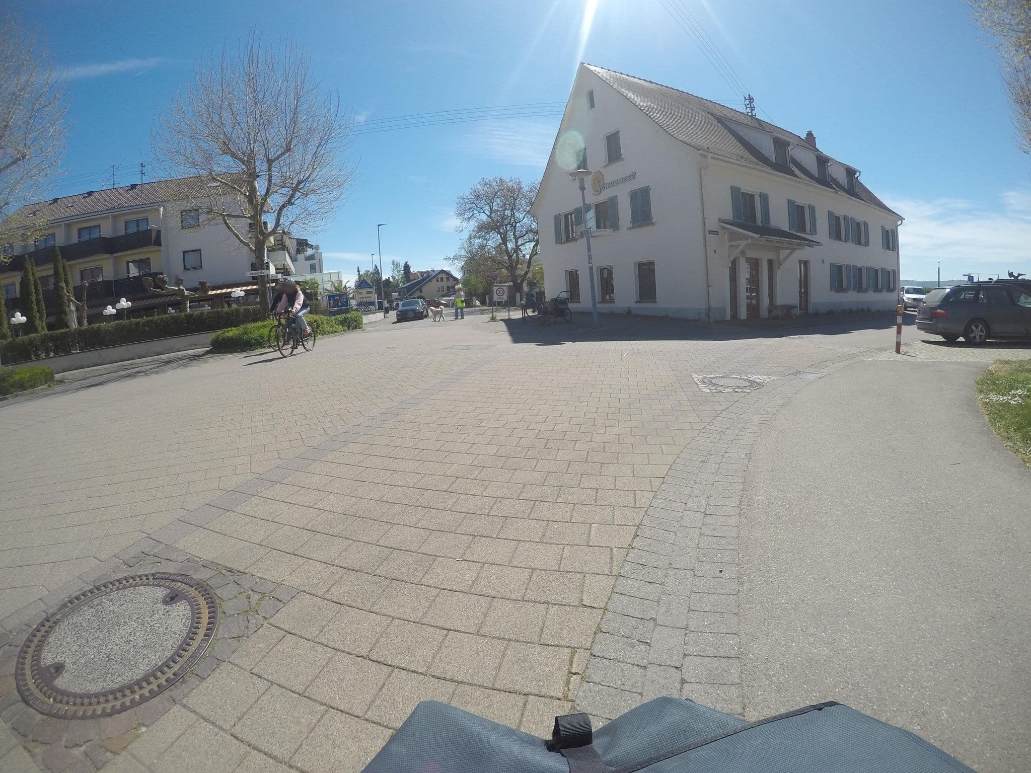 Street view near Hotel Knaus, Uhldingen-Mühlhofen — © mfa (CC BY-SA · Mapillary)