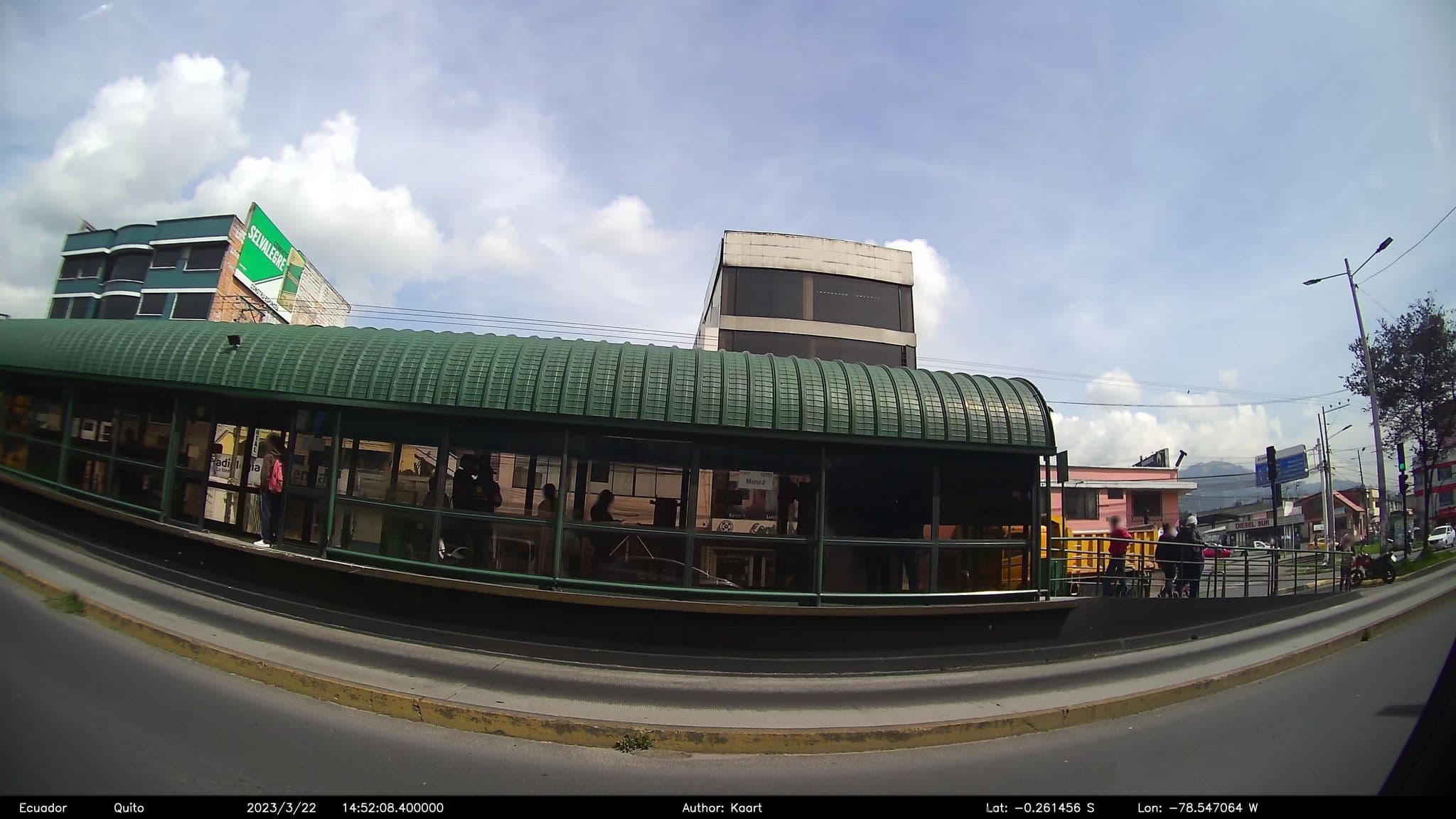 Street view near Zamorano, Quito — © kaart_2 (CC BY-SA · Mapillary)