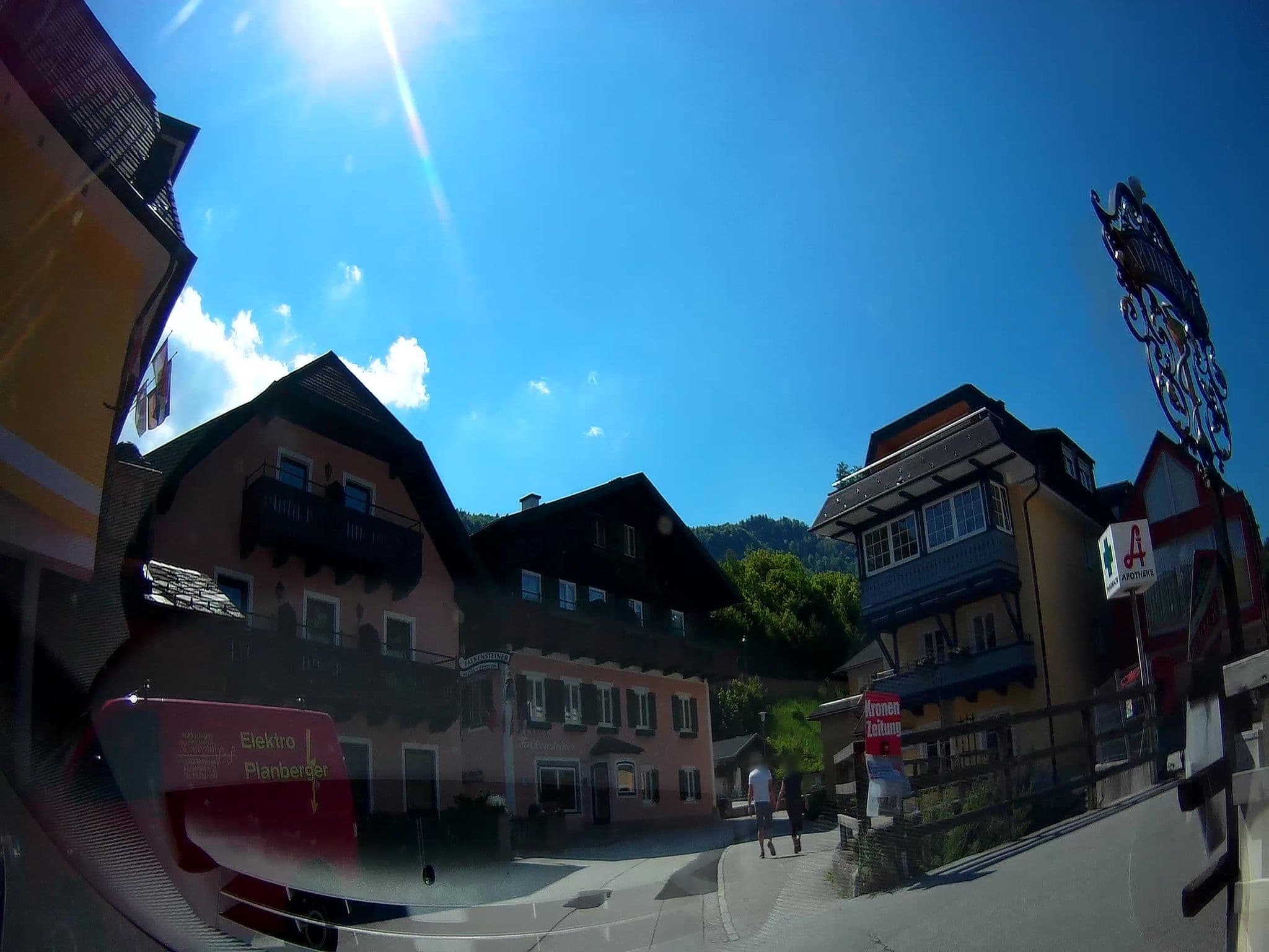 Street view near Pension Falkensteiner, Sankt Gilgen — © fuchserl (CC BY-SA · Mapillary)