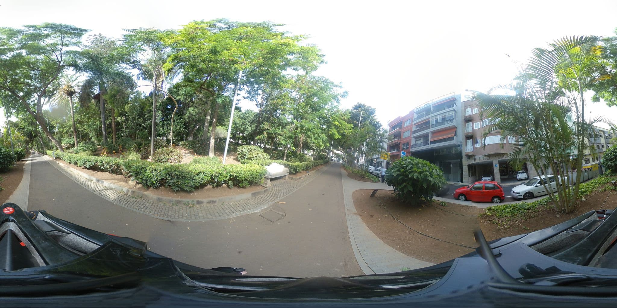 Street view near Hotel Taburiente, Santa Cruz de Tenerife — © javiersanp (CC BY-SA · Mapillary)