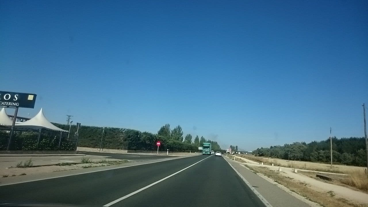 Street view near Los Braseros, Ibeas de Juarros — © yopaseopor (CC BY-SA · Mapillary)