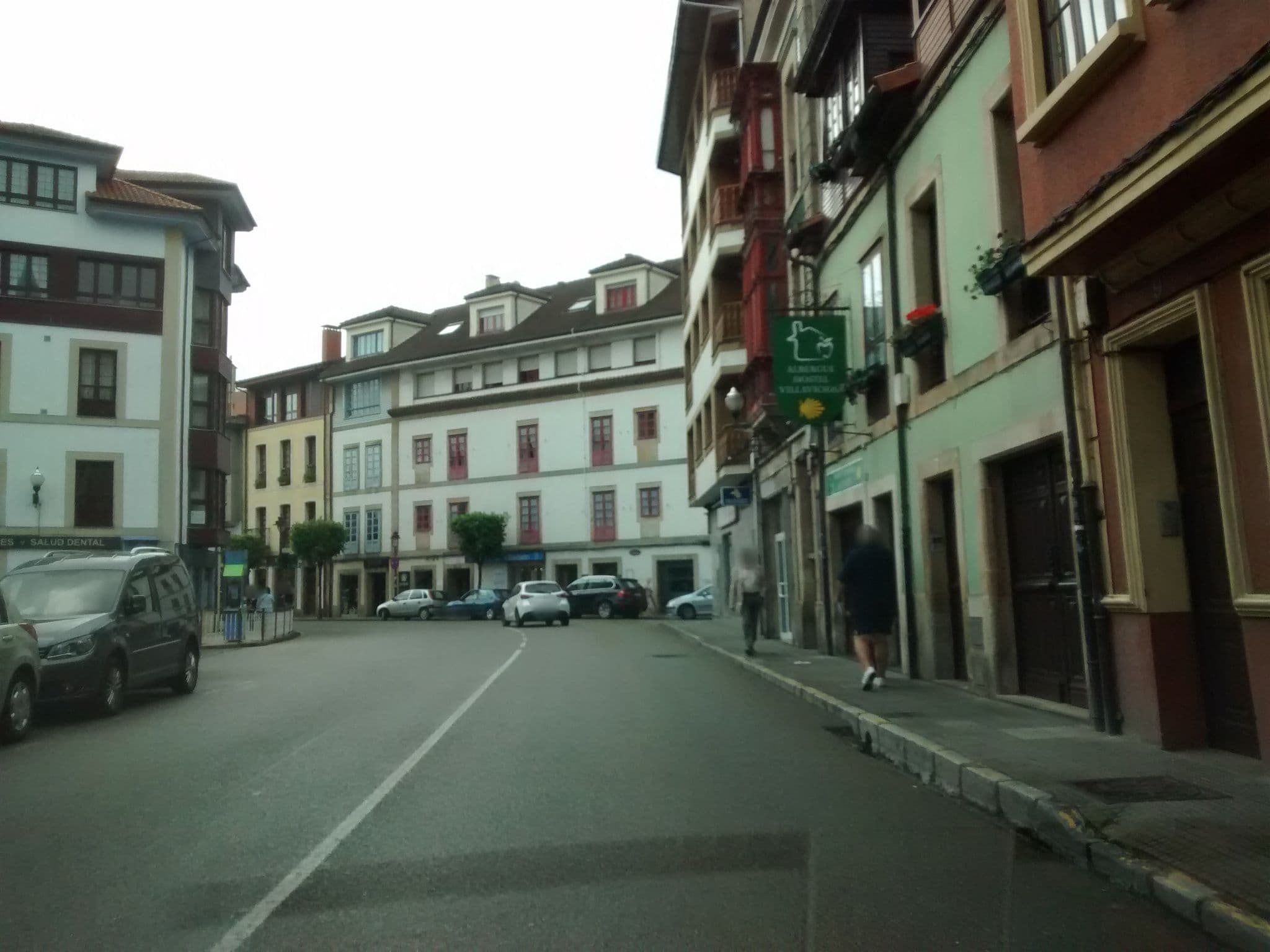 Street view near Albergue de Villaviciosa, Villaviciosa — © msevilla00 (CC BY-SA · Mapillary)