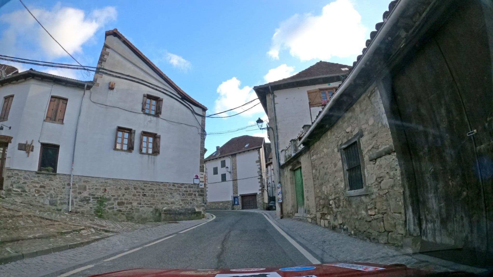 Street view near Idoia, Aoiz — © masterofnoroad (CC BY-SA · Mapillary)