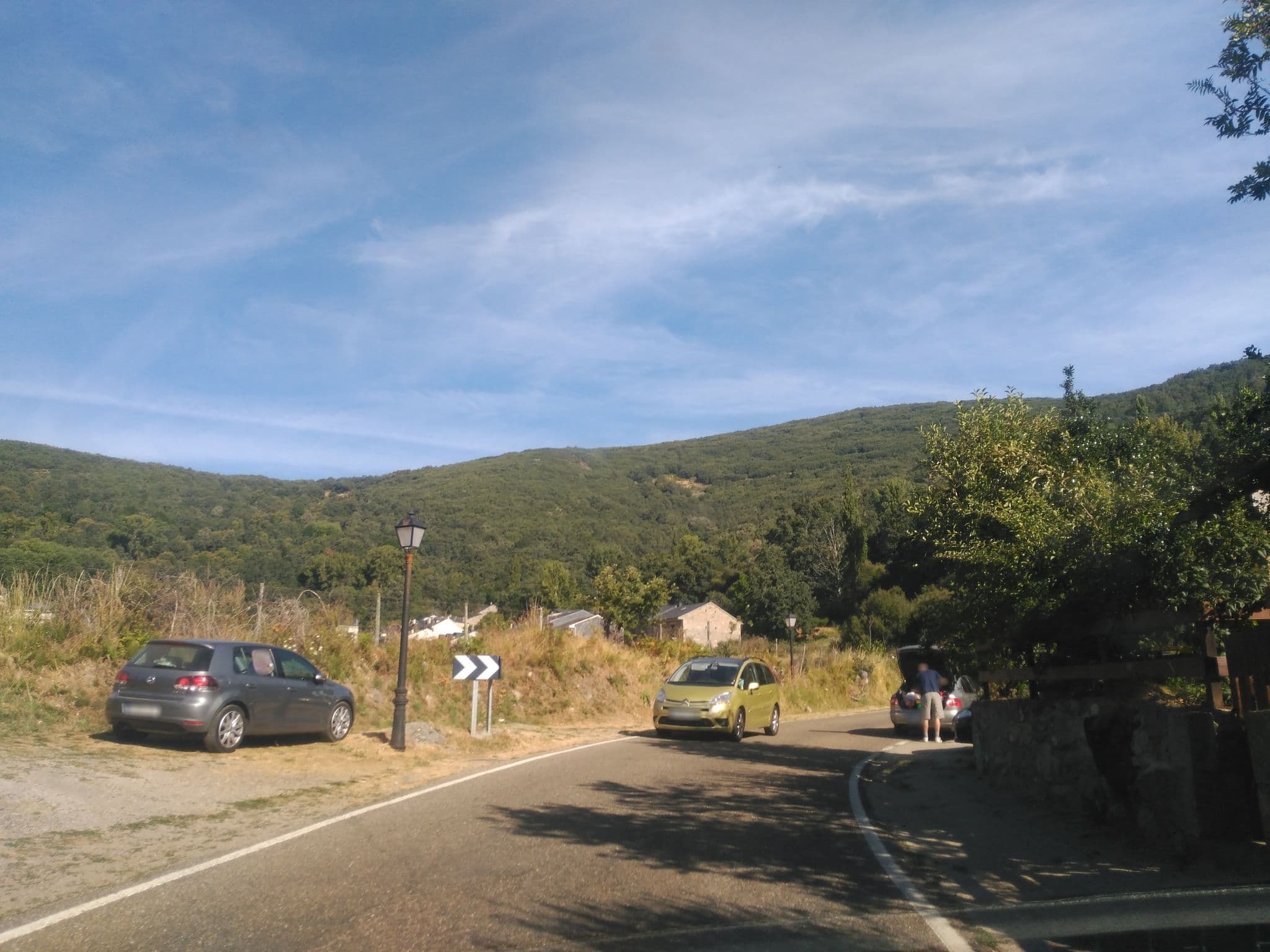 Street view near El Mirador de Sanabria, Galende — © sanchi (CC BY-SA · Mapillary)