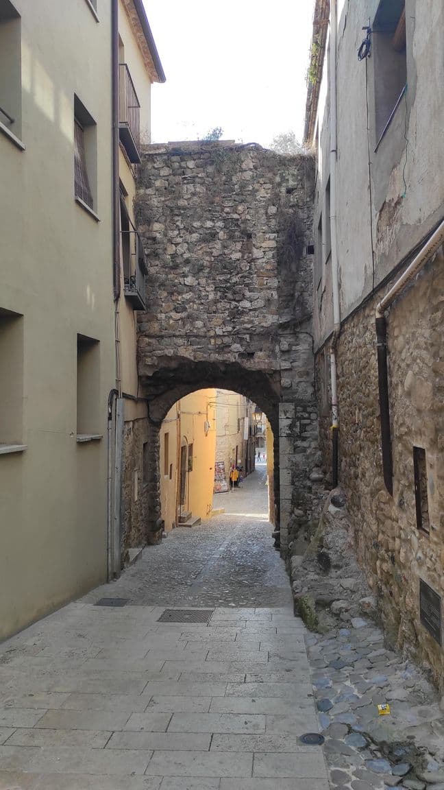 Street view near Casa Marcial, Besalú — © yod4z (CC BY-SA · Mapillary)