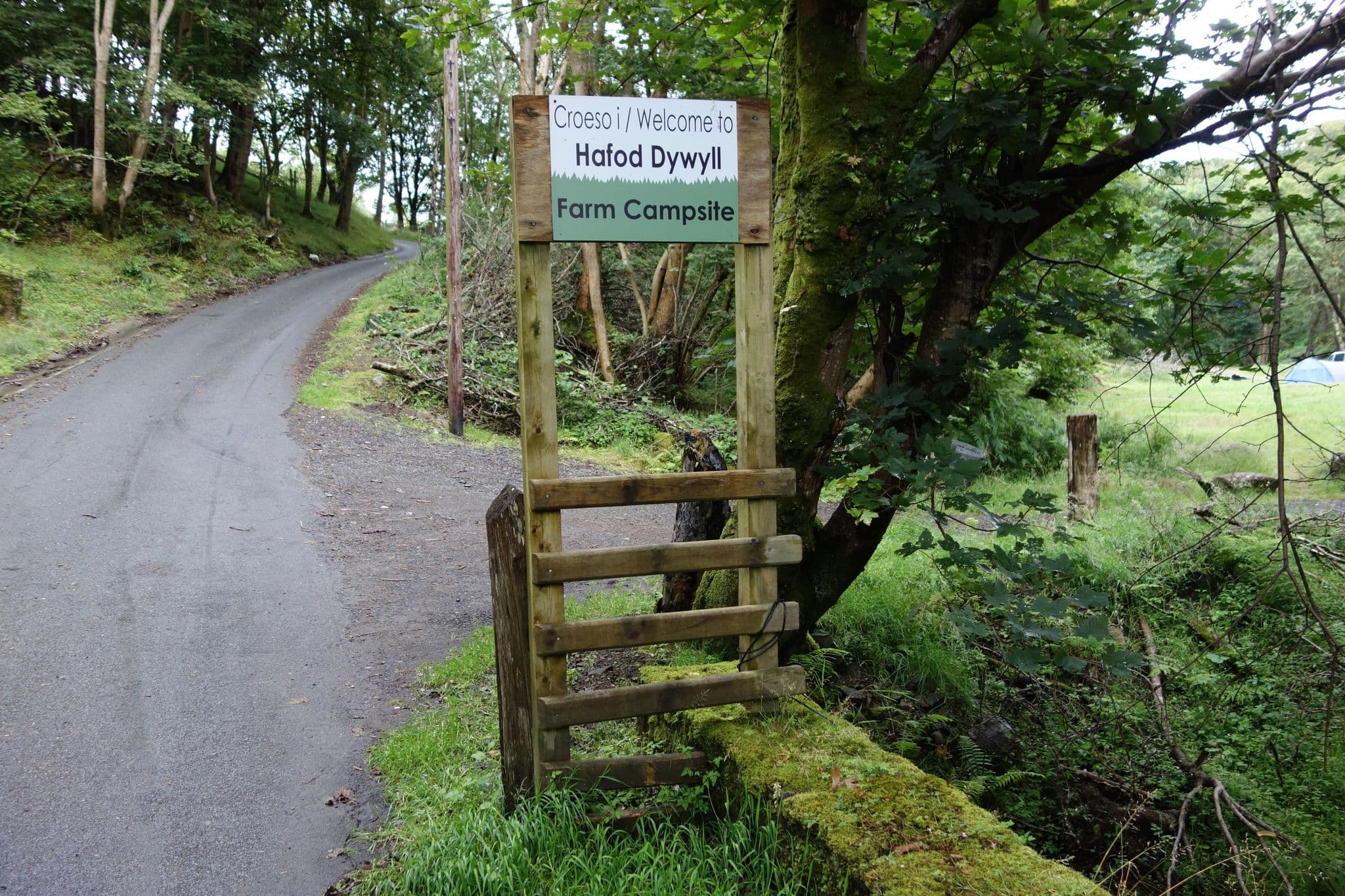 Street view near Hafod Dywyll farm campsite, Dolgellau — © malenki (CC BY-SA · Mapillary)