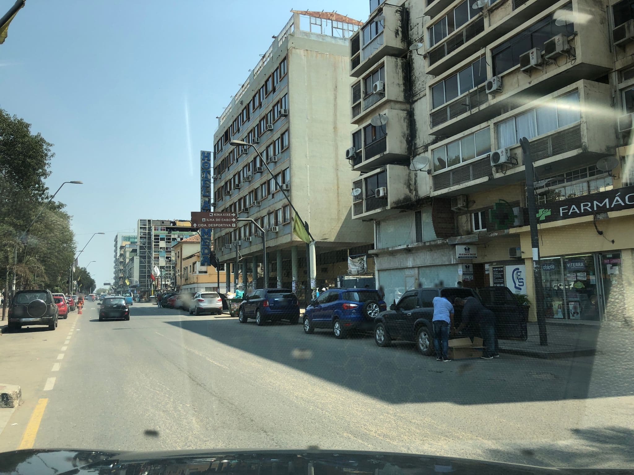 Street view near Hotel Alameda, Ingombota — © via (CC BY-SA · Mapillary)