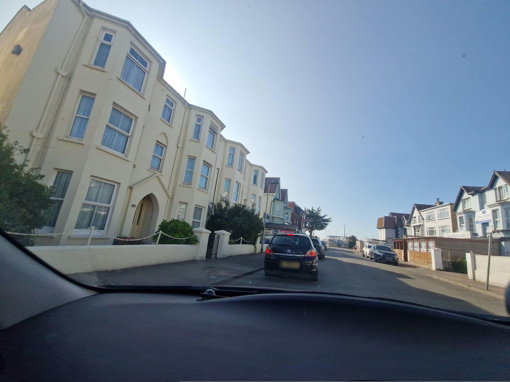 Street view near The Pier Hotel, Clacton-on-Sea — © edloach (CC BY-SA · Mapillary)