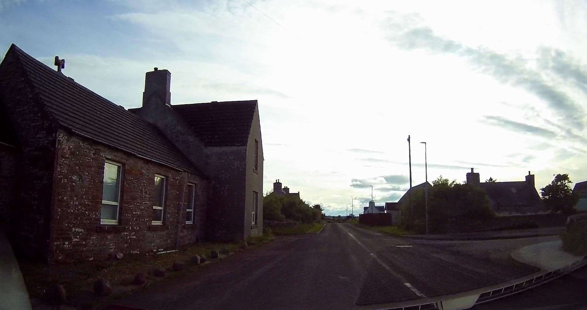Street view near Castle Arms Hotel, Thurso — © tallguy (CC BY-SA · Mapillary)