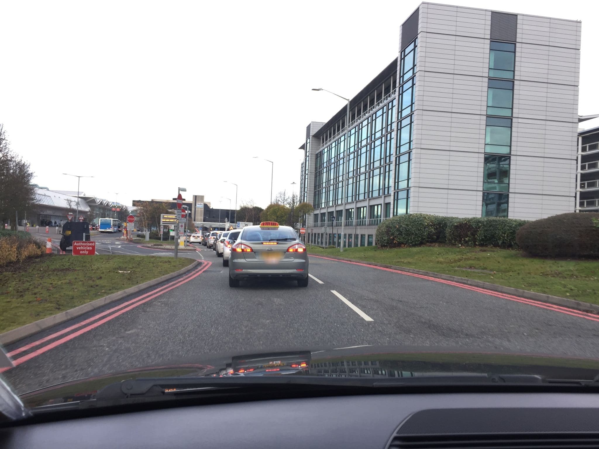 Street view near Hilton Garden Inn Birmingham Airport, Chelmsley Wood — © nicklasholm (CC BY-SA · Mapillary)