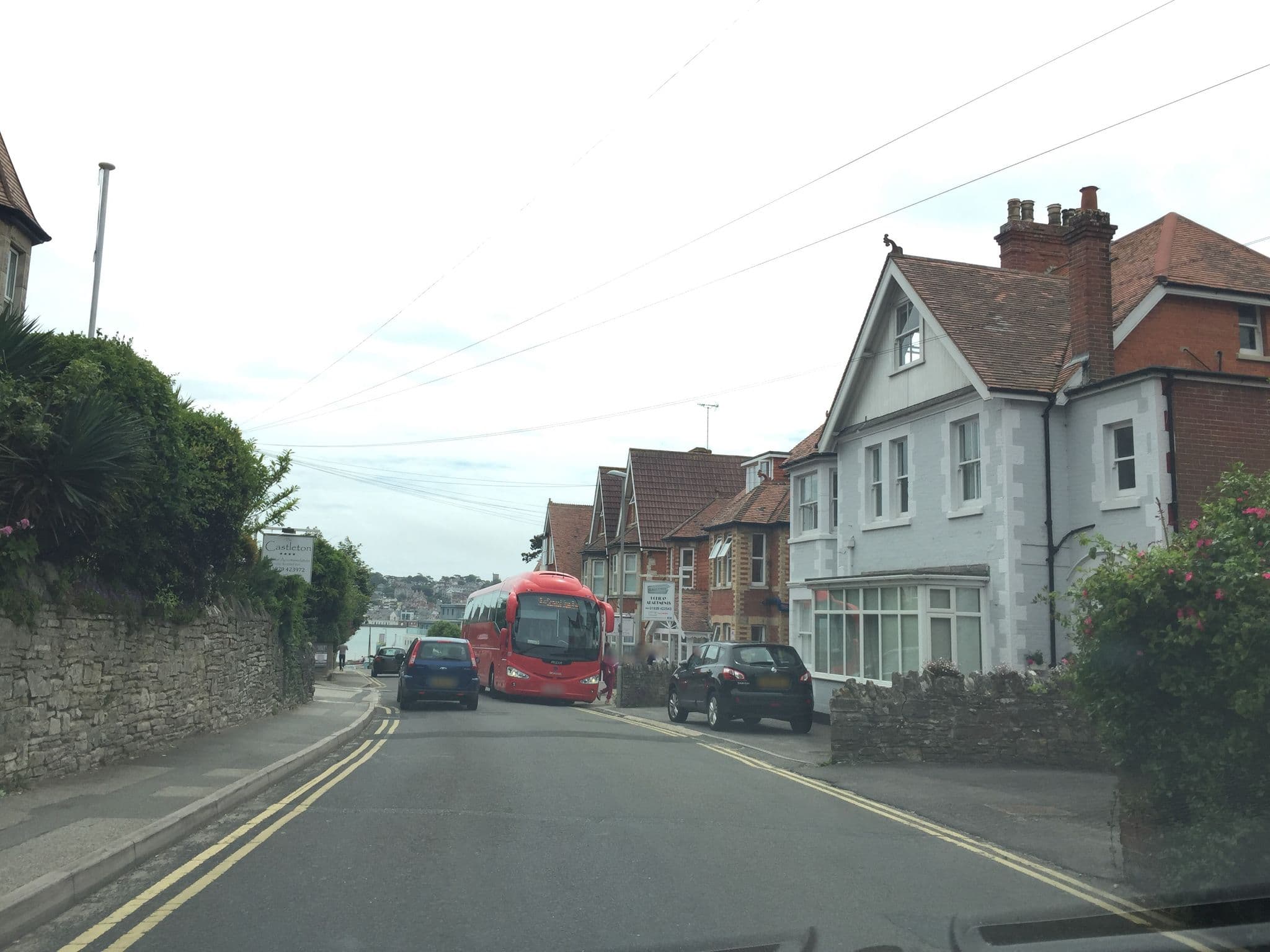 Street view near The Castleton Hotel, Swanage — © essexboy (CC BY-SA · Mapillary)