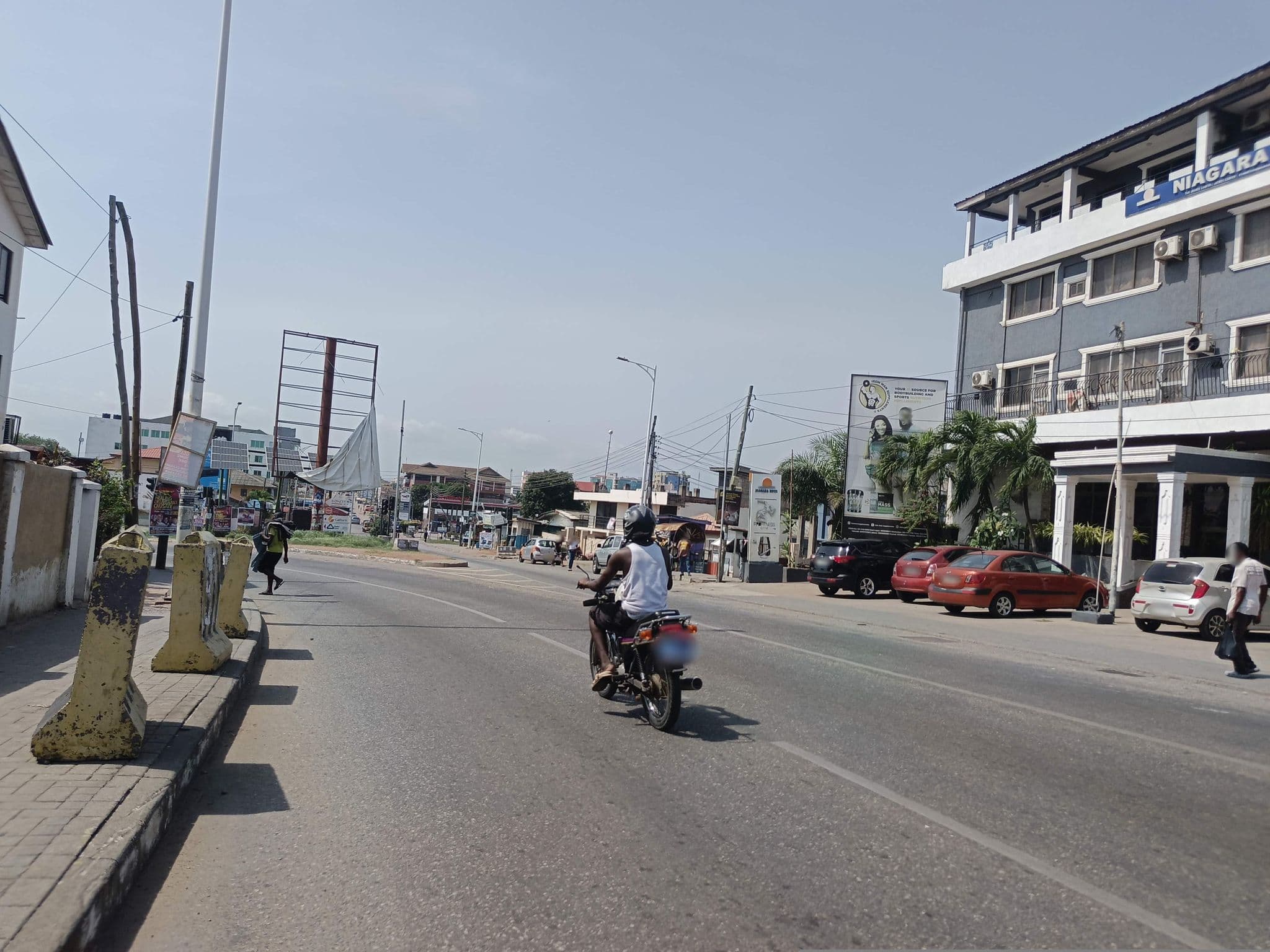 Street view near Niagara Hotel, Accra — © RabiatuHijabGirl1 (CC BY-SA · Mapillary)