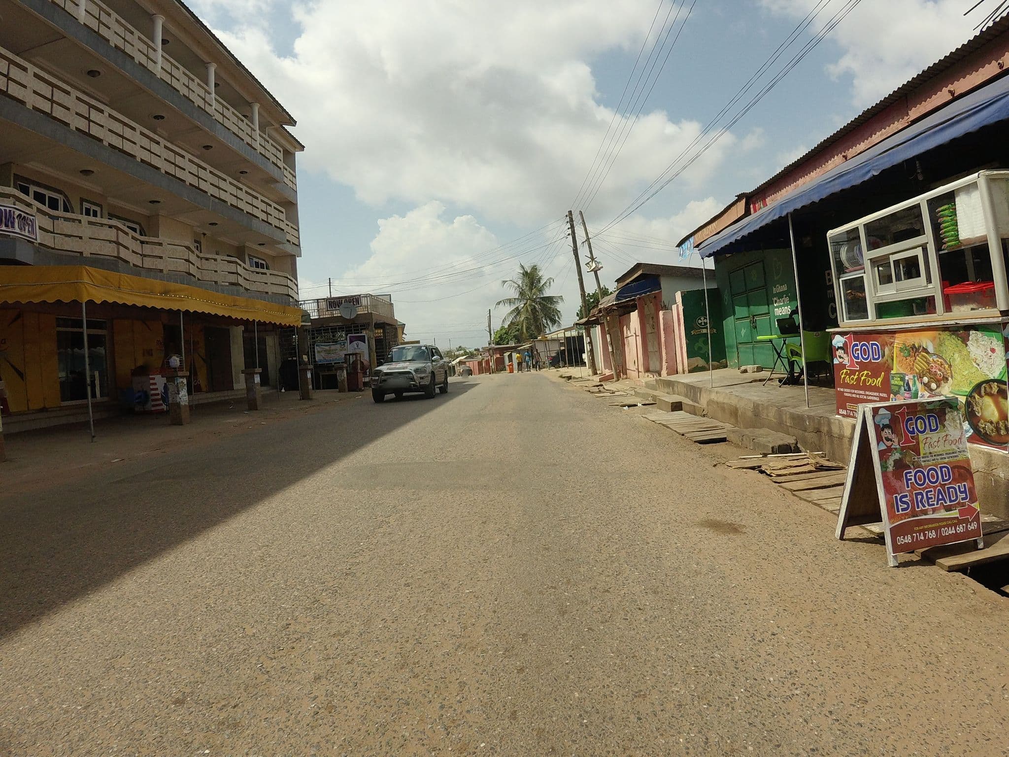 Street view near Grand View Hotel, New Achimota — © mawutor (CC BY-SA · Mapillary)