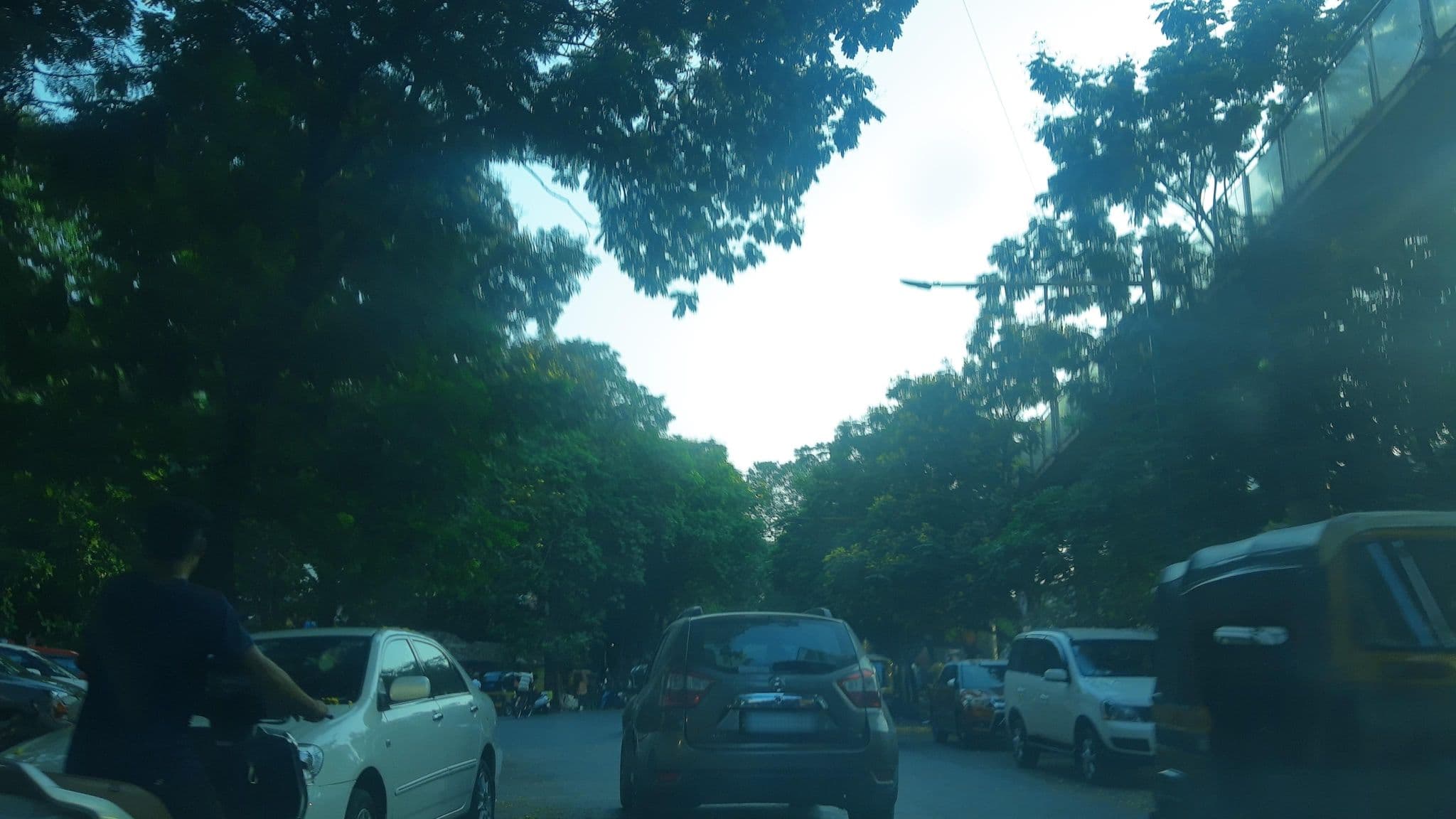 Street view near Hotel Lerida, Thāne — © siddharthchitalia (CC BY-SA · Mapillary)