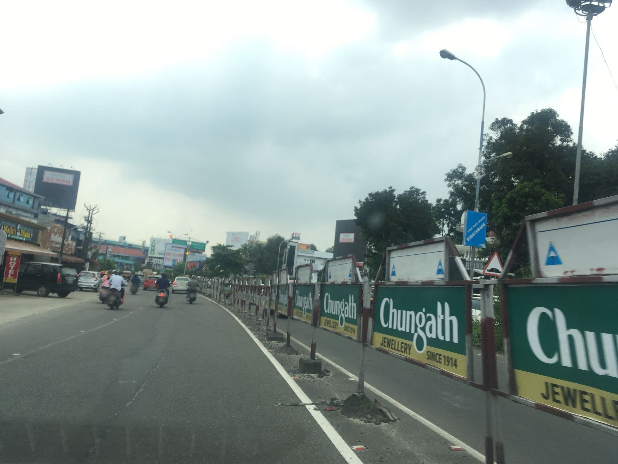 Street view near Rajnagari, Vazhakkala — © livableurbanism (CC BY-SA · Mapillary)