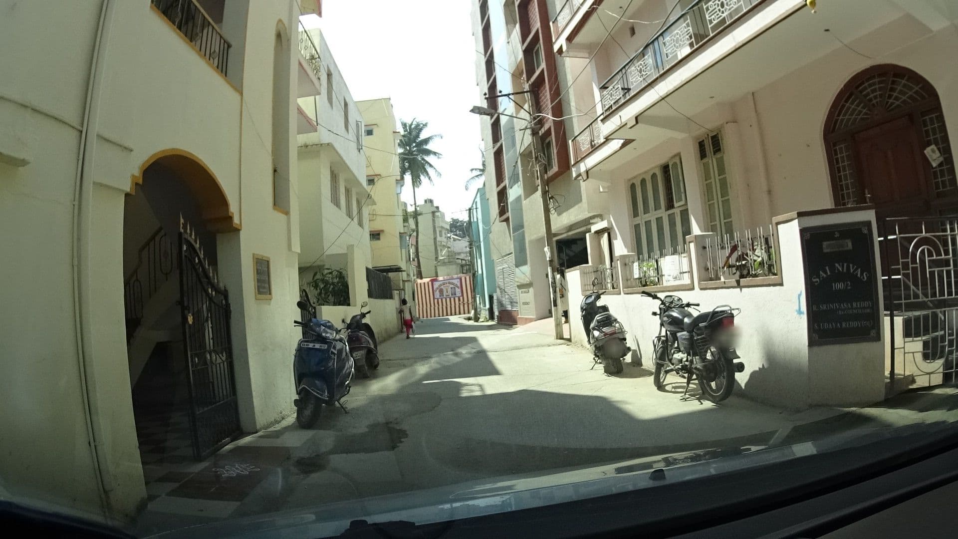 Street view near Roxel inn, Bengaluru
