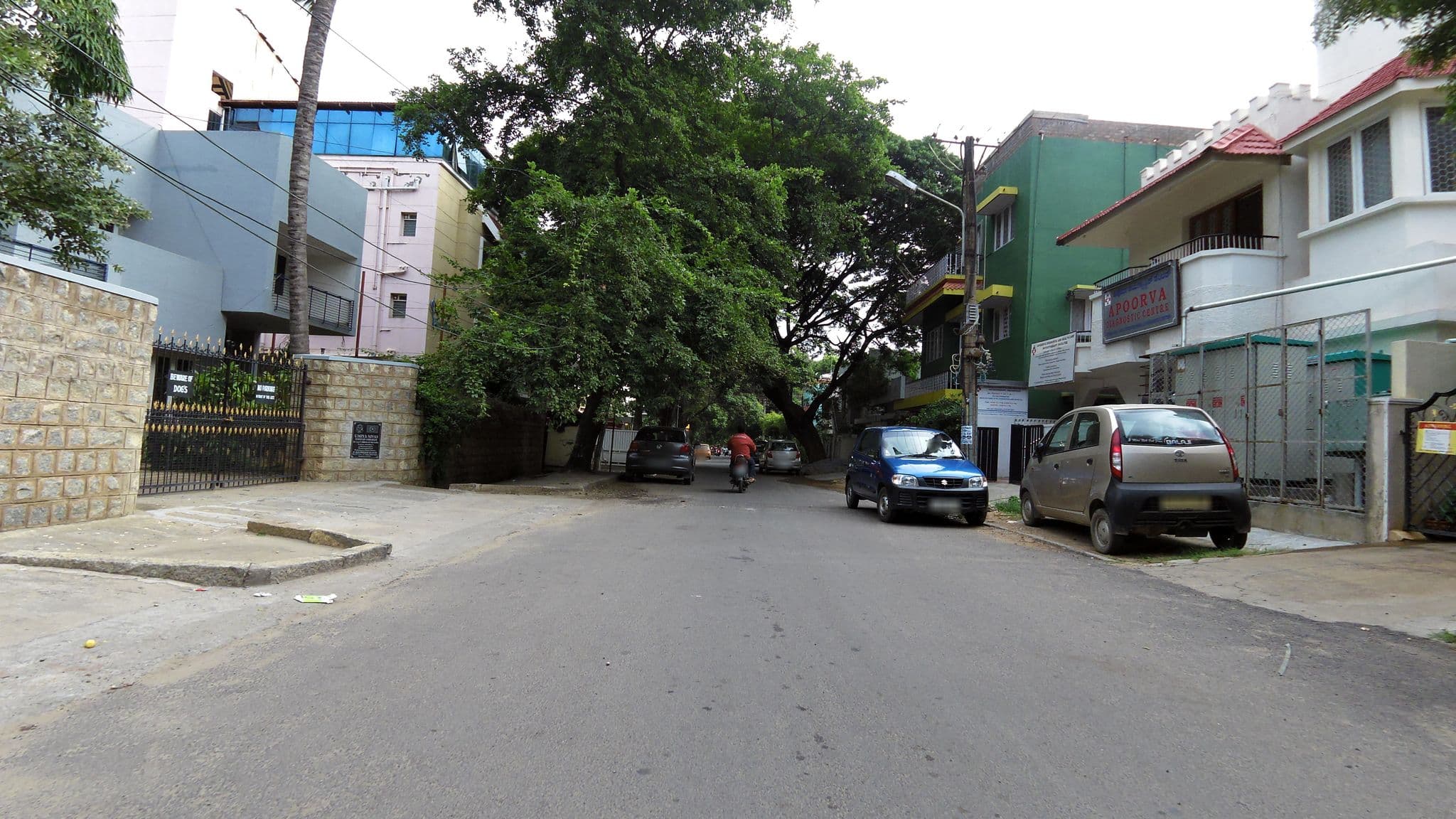 Street view near Octave Fairmont Suites, Bengaluru