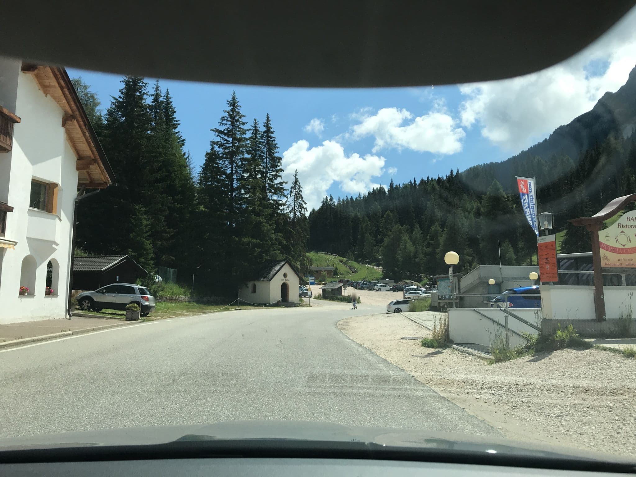 Street view near Hotel Jú Furcia, Riscone — © atze777 (CC BY-SA · Mapillary)