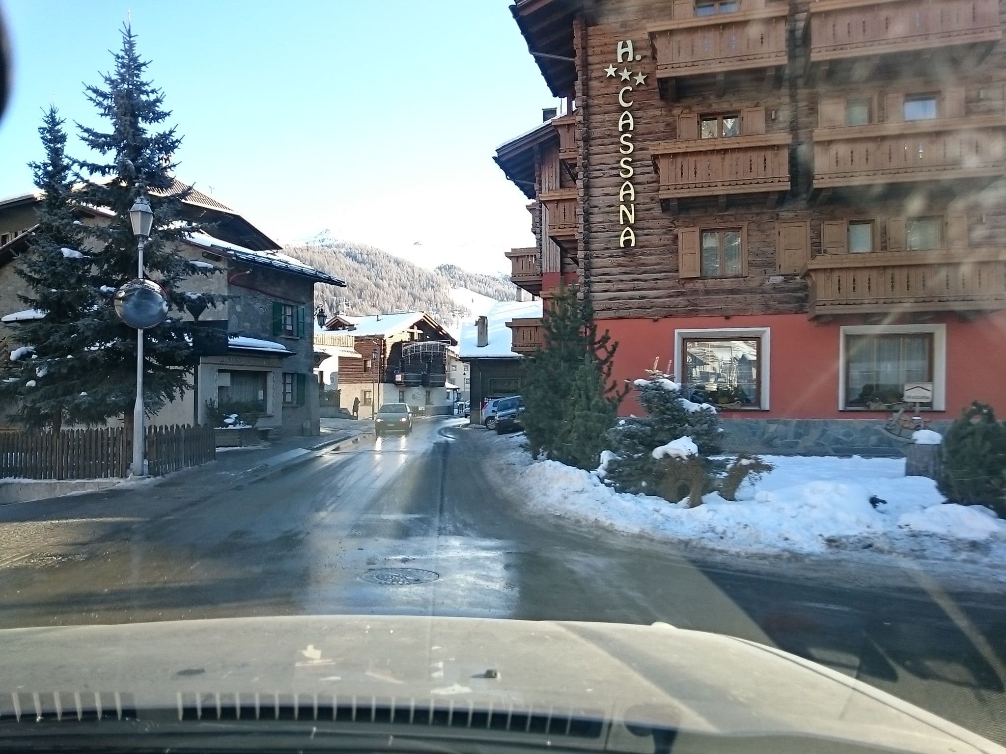 Street view near Baita Campagnola, Livigno