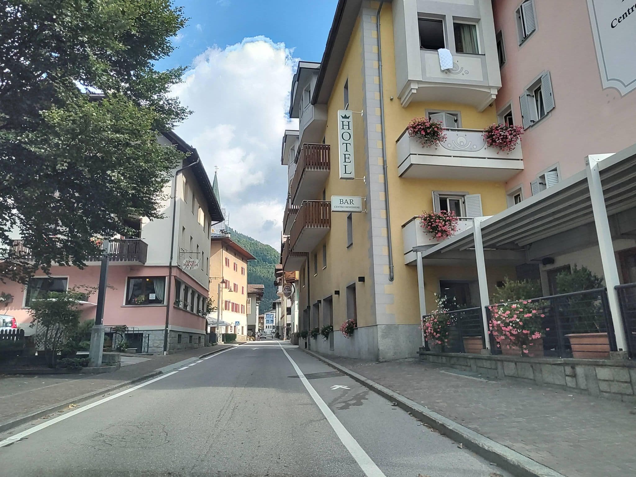 Street view near Hotel Pinzolo Dolomiti, Pinzolo — © lary_fede (CC BY-SA · Mapillary)