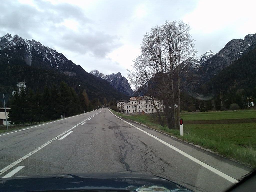 Street view near Piscina Hotel Union, Dobbiaco — © vrmap (CC BY-SA · Mapillary)