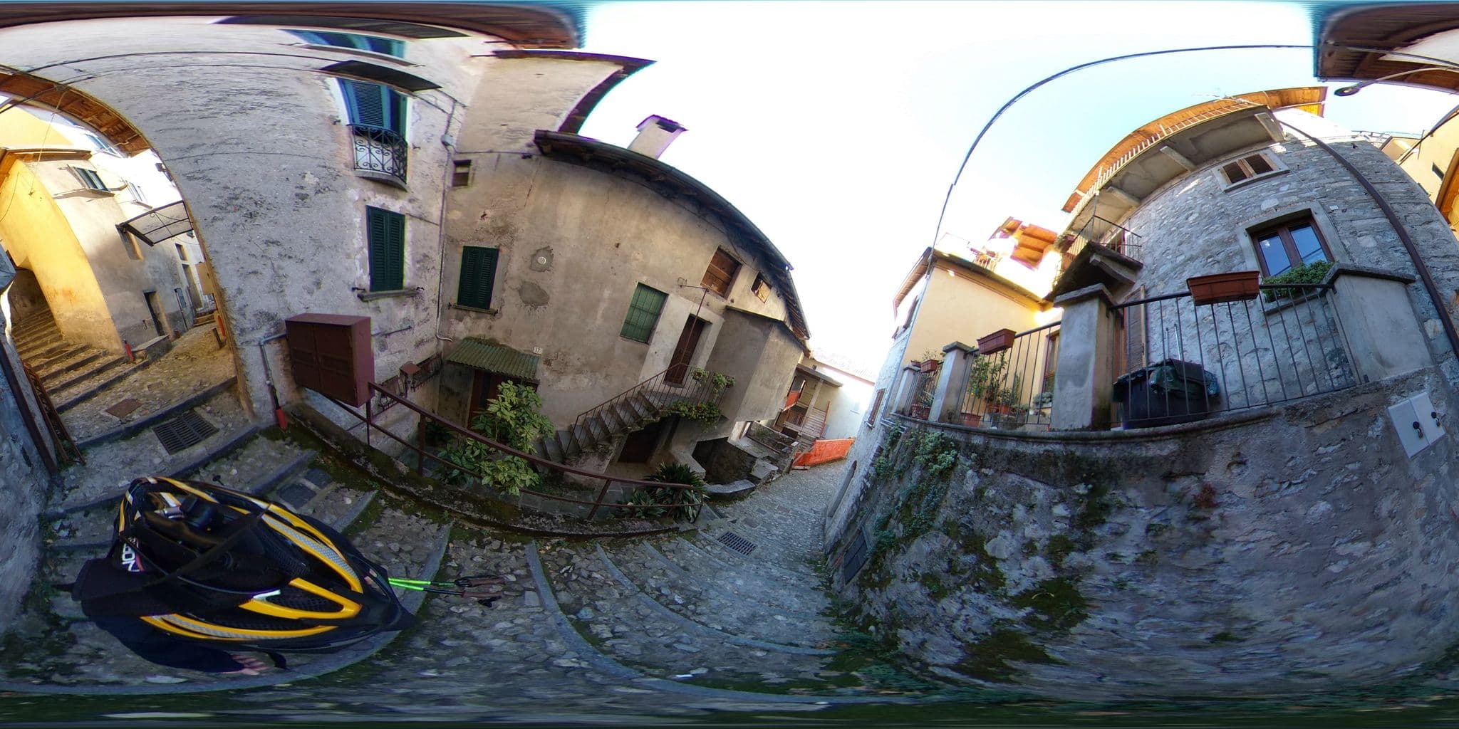 Street view near The Midwife house, Nesso — © kaitu (CC BY-SA · Mapillary)
