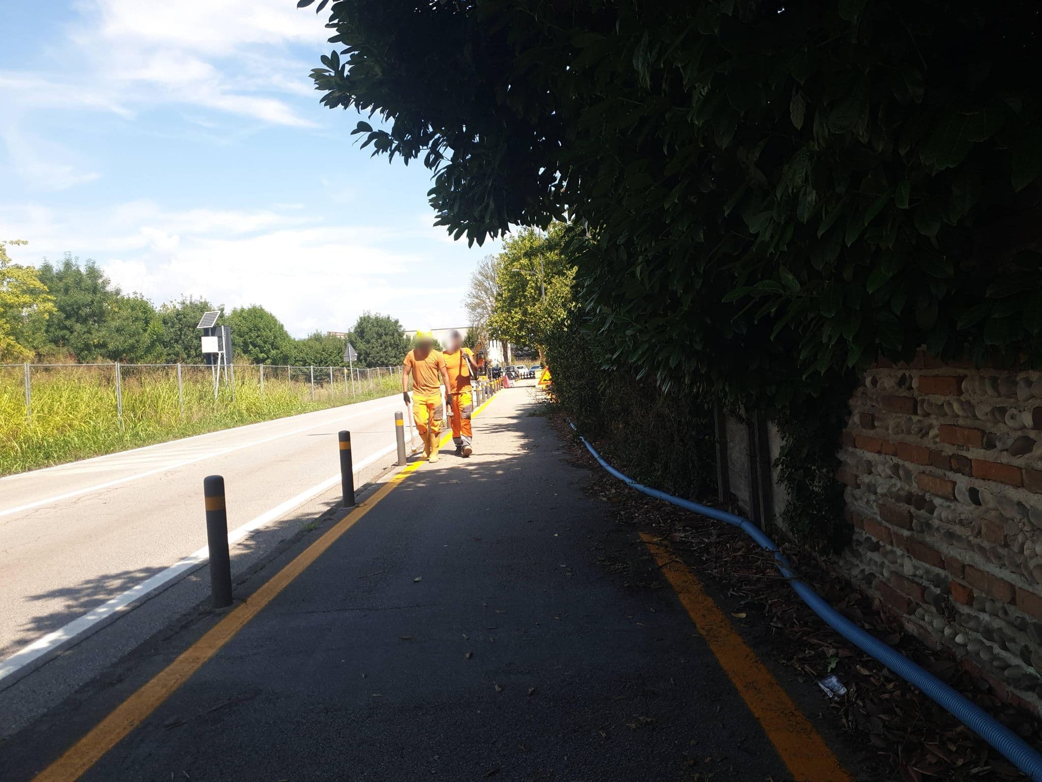 Street view near Area camper Parco della Pace Vicenza, Vicenza — © voschix (CC BY-SA · Mapillary)