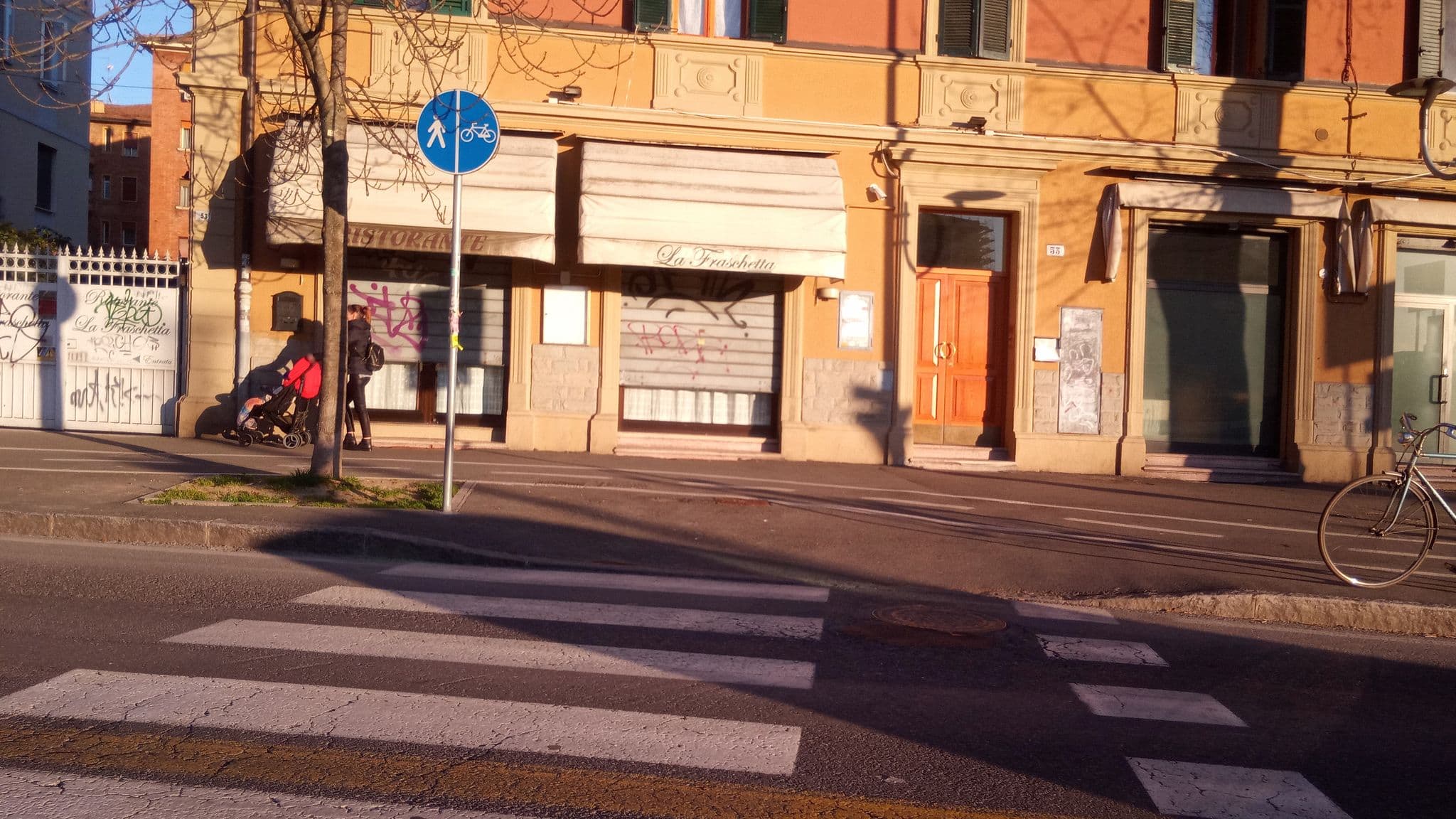 Street view near Ca Gobetti, Bologna