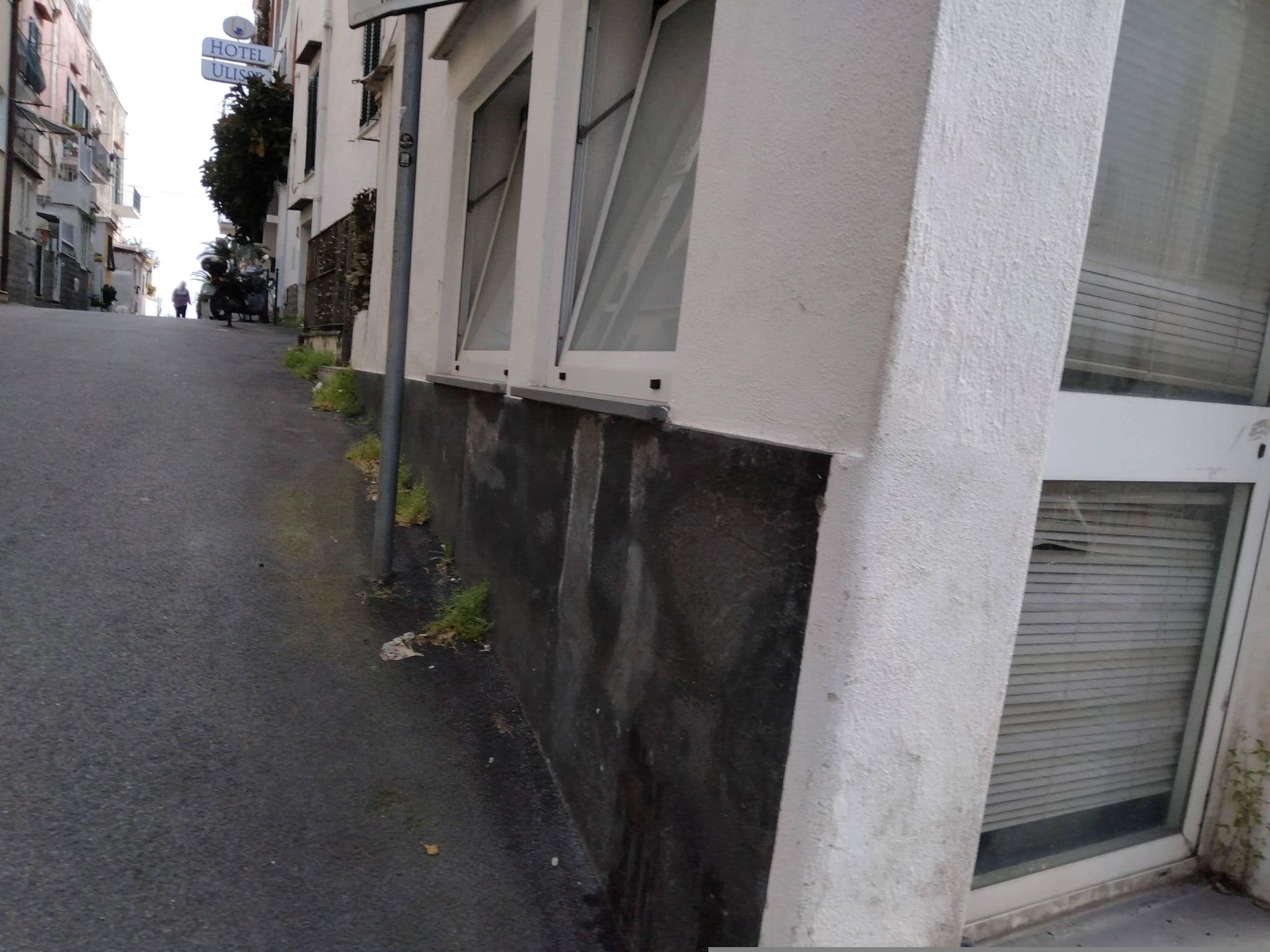 Street view near Ulisse, Ischia Porto — © mircozorzo (CC BY-SA · Mapillary)