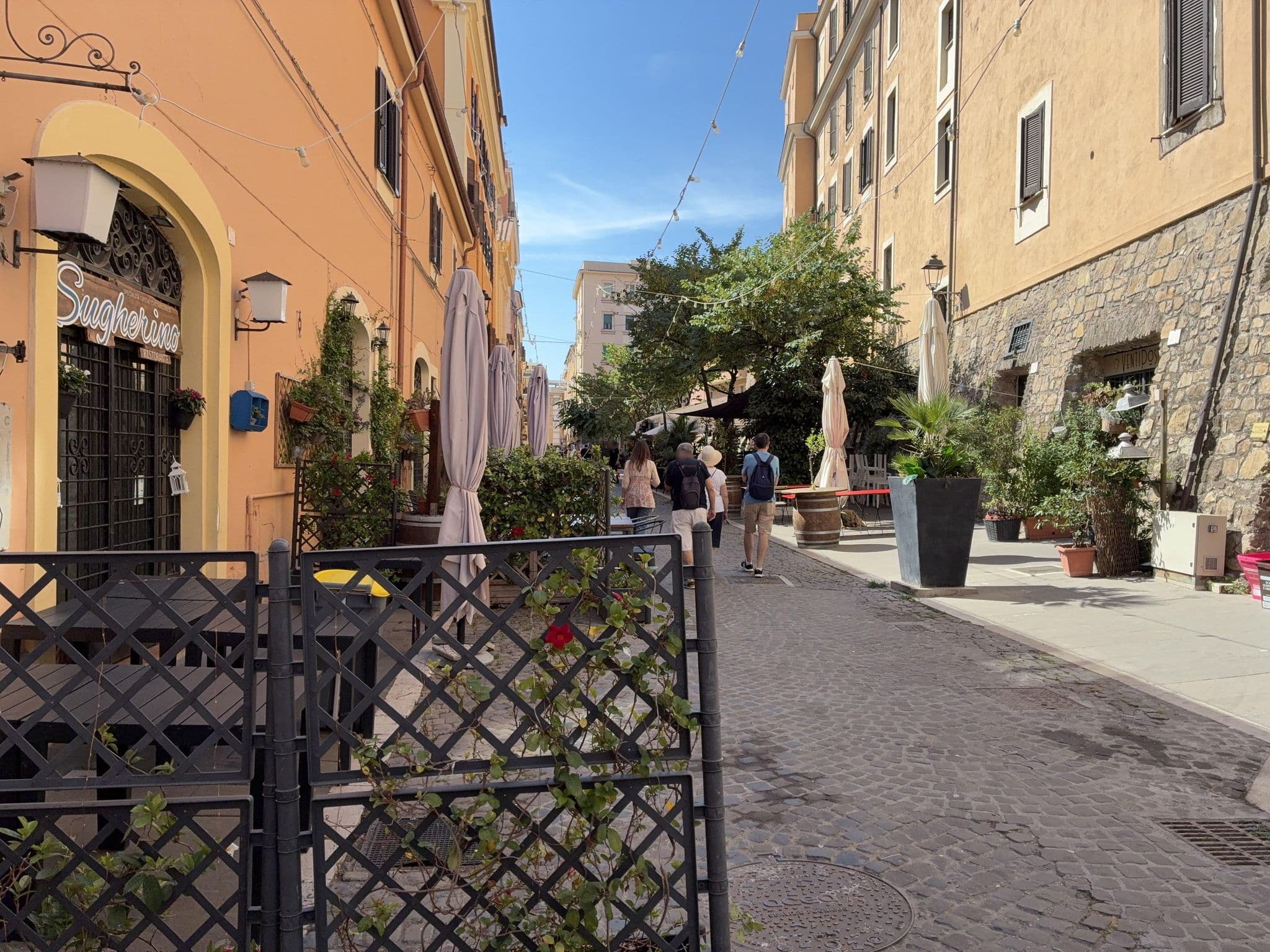 Street view near Casa Dell'Olmo, Civitavecchia — © panbauletto (CC BY-SA · Mapillary)