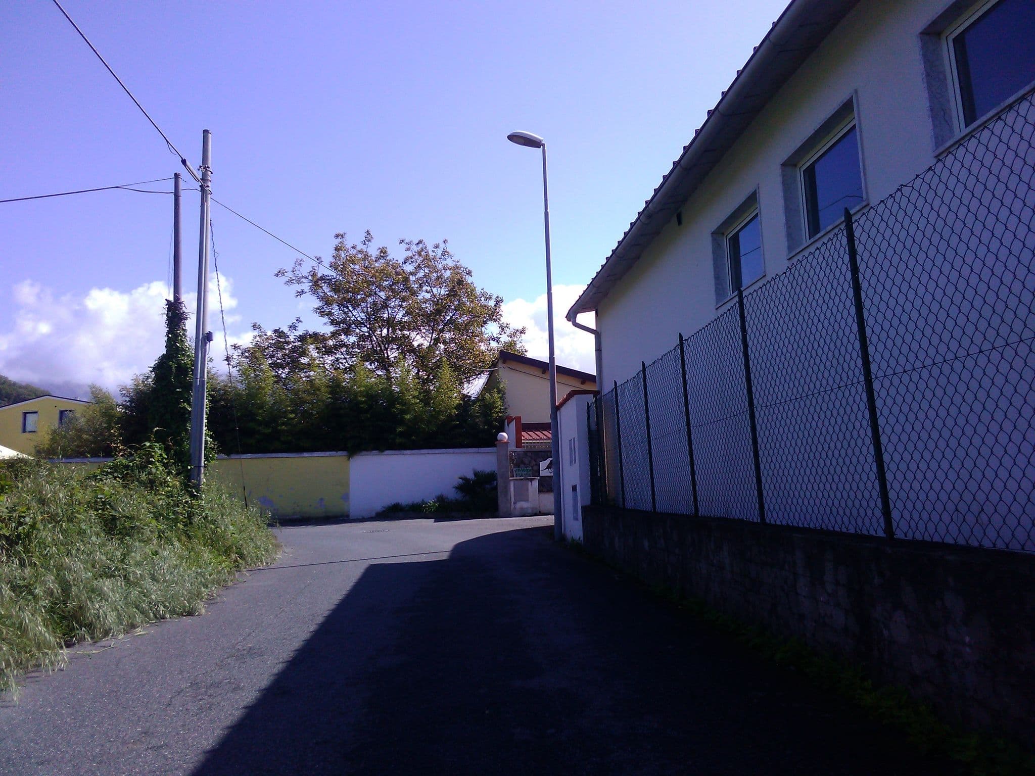 Street view near Merlo d'oro, Marina di Carrara — © cxc (CC BY-SA · Mapillary)