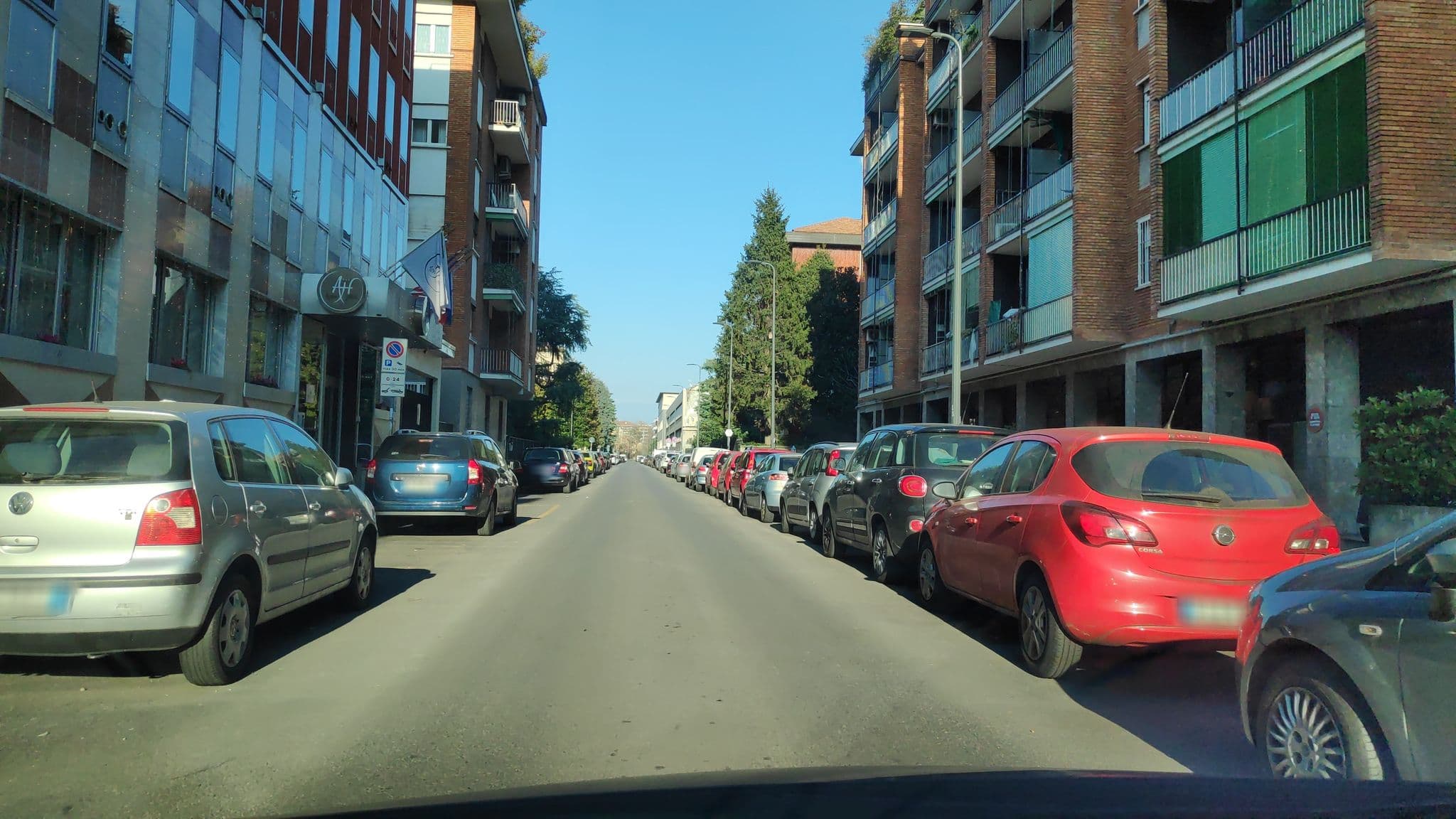 Street view near Agape Hotel, Adriano — © marcuscalabresus (CC BY-SA · Mapillary)