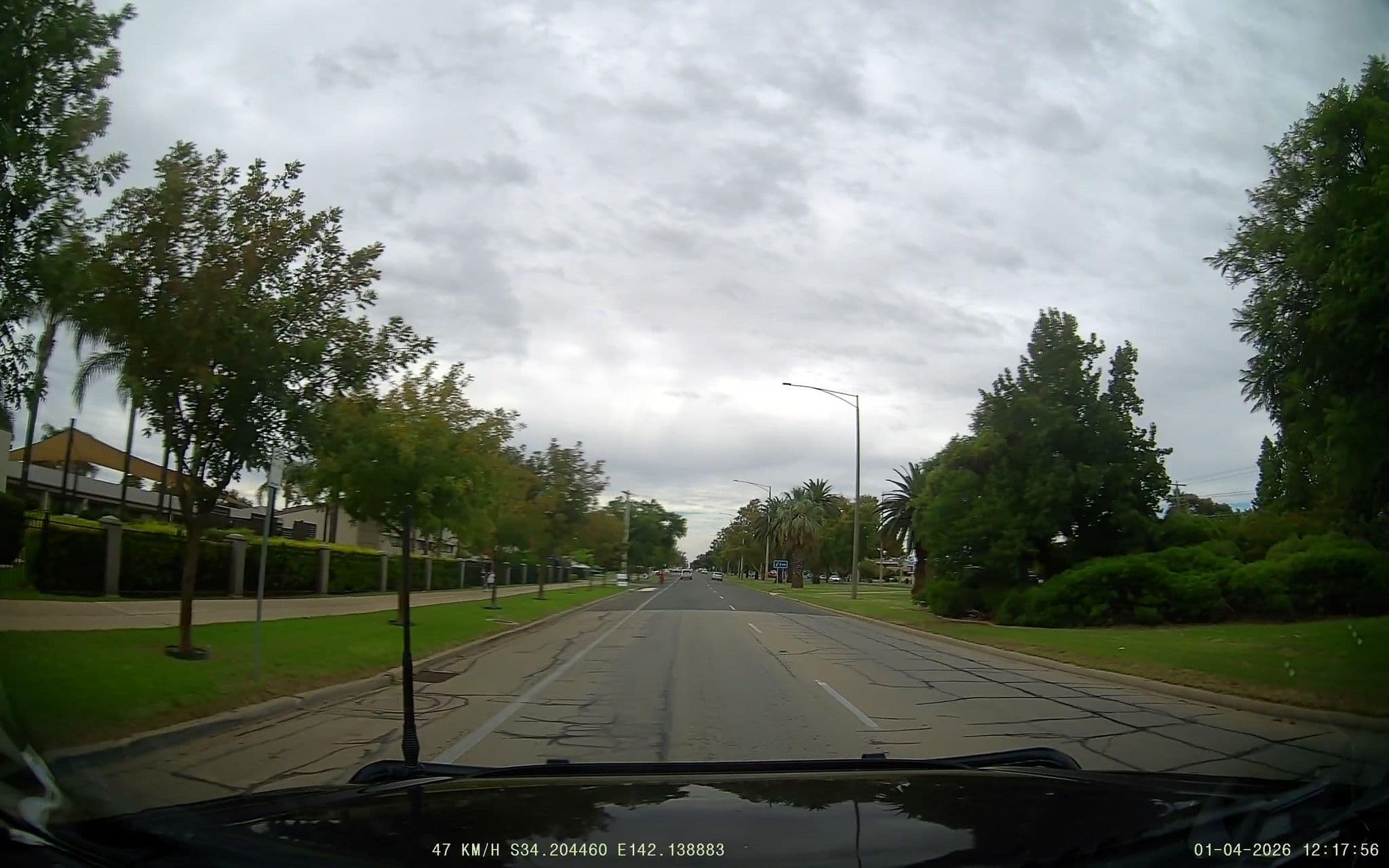 Street view near Comfort Inn, Mildura — © fizzie (CC BY-SA · Mapillary)