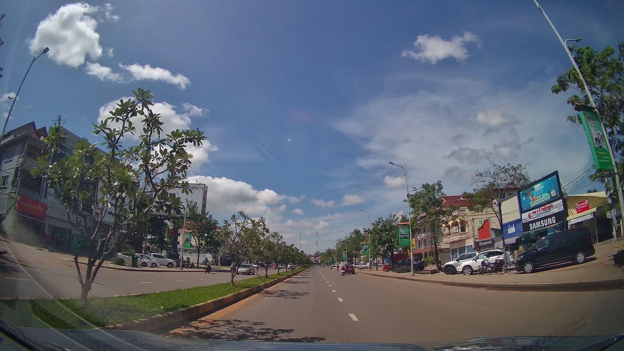 Street view near Tropical Breeze, Siem Reap