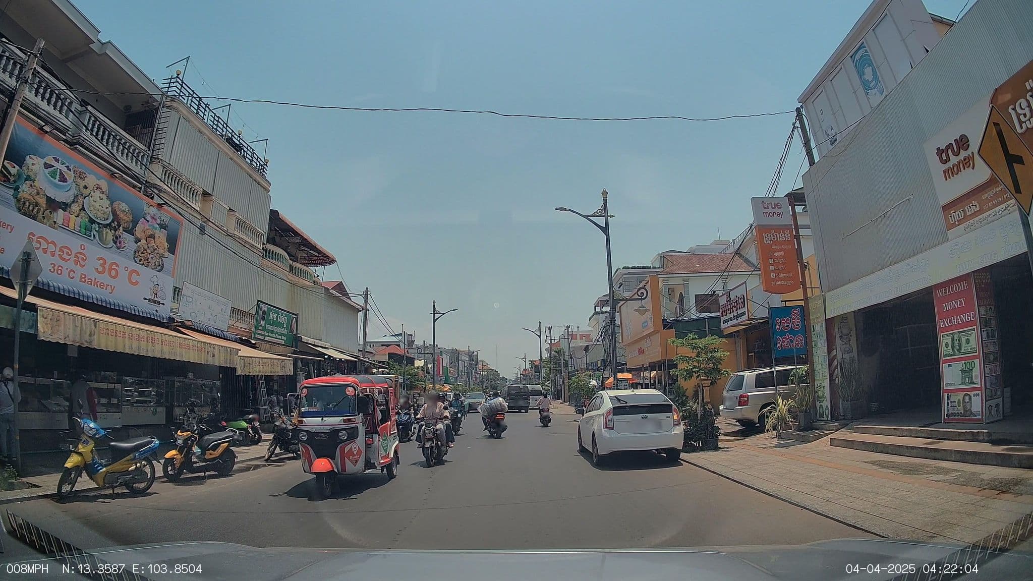 Street view near Topsky, Siem Reap — © ThailandCambodia (CC BY-SA · Mapillary)