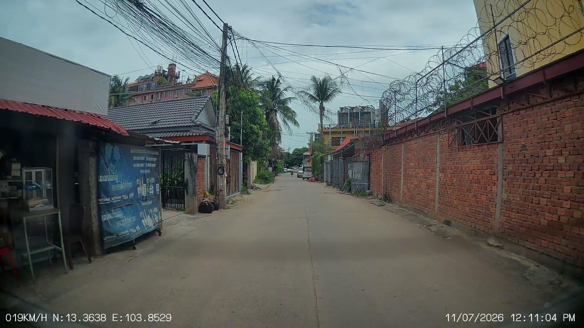 Street view near Victory guesthouse, Siem Reap — © ThailandCambodia (CC BY-SA · Mapillary)